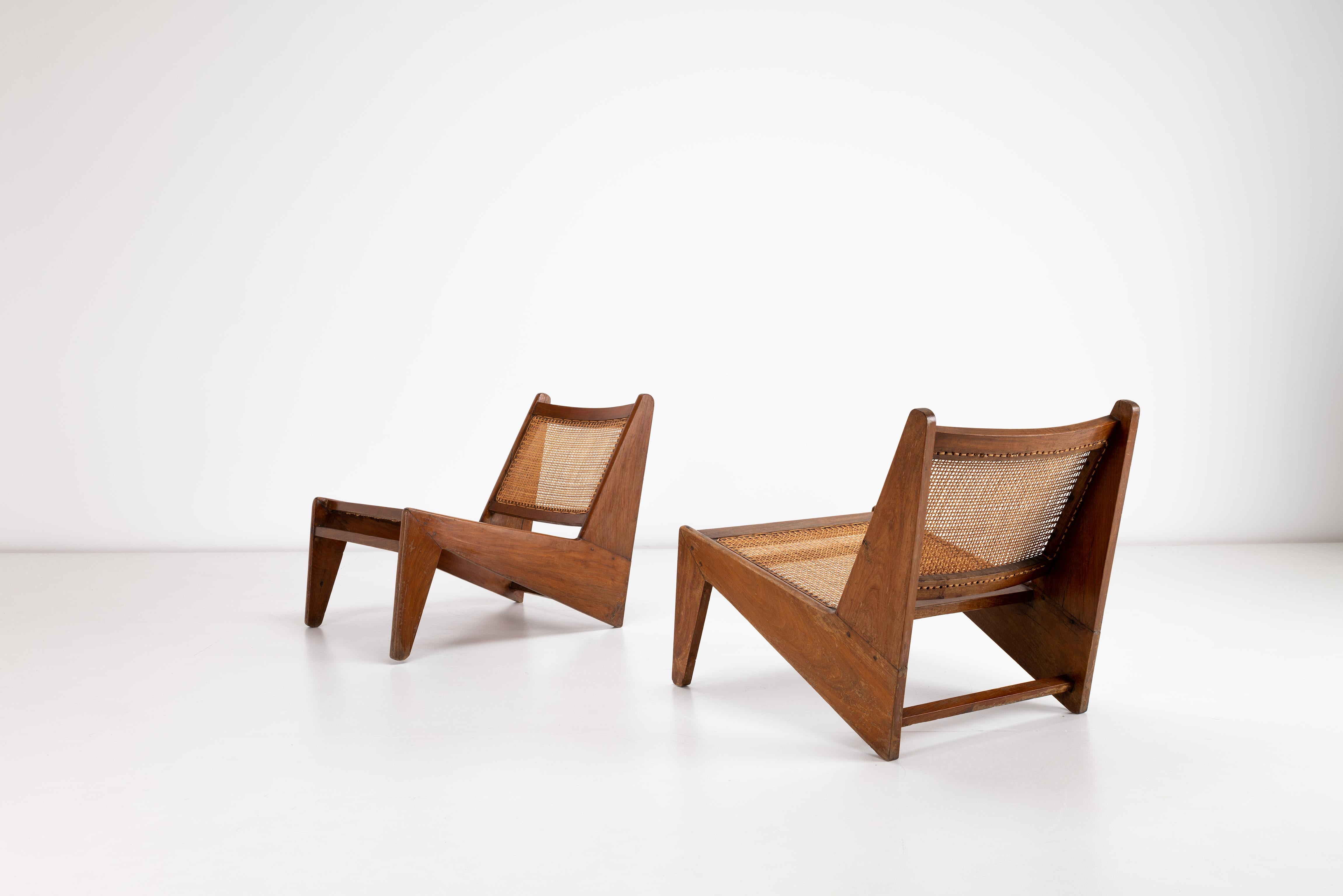 Canne Pierre Jeanneret, chaises Kangourouo et canapé à deux places de Chandigarh, Inde en vente