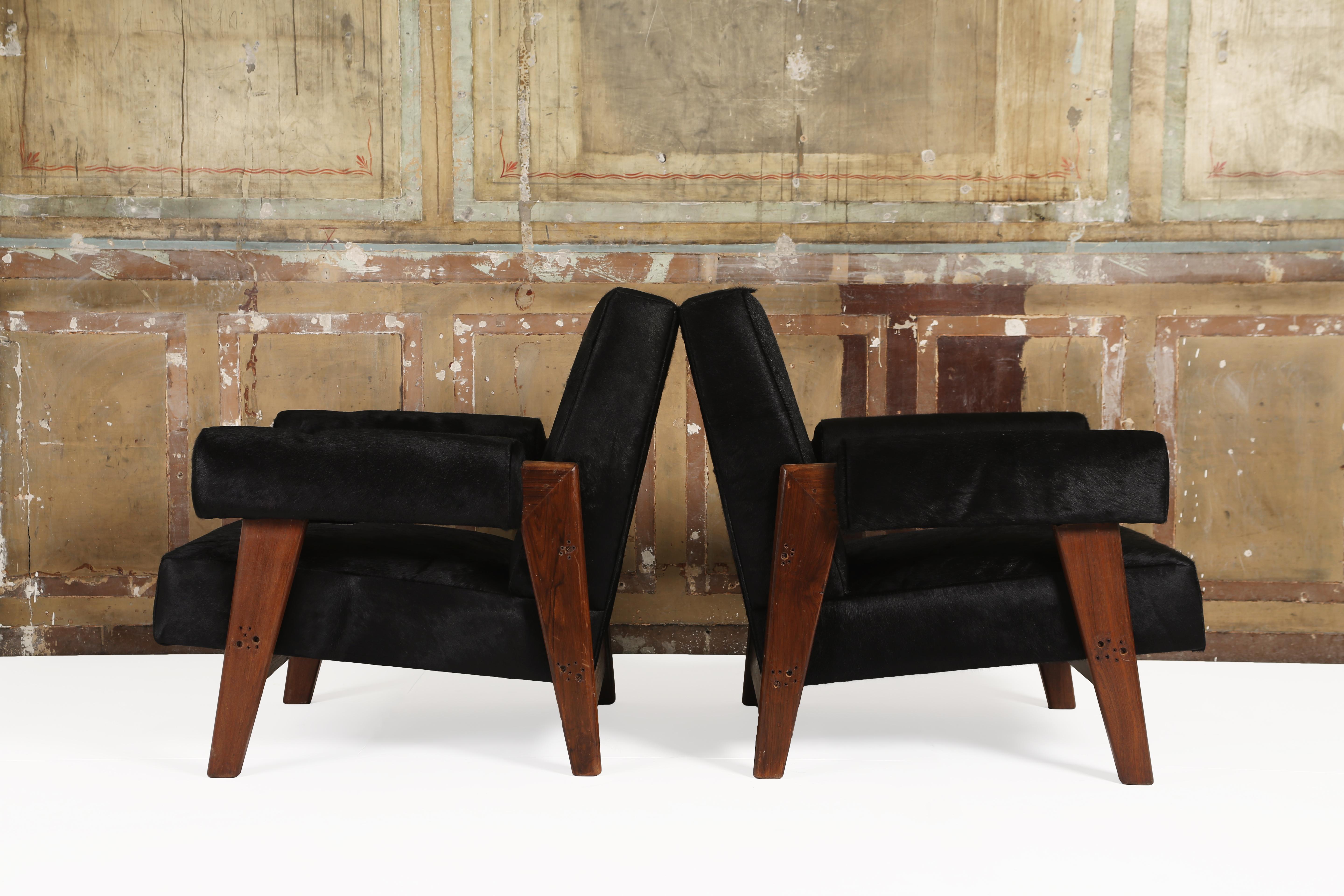Indian Pierre Jeanneret /Le Corbusier, LC/PJ-SI-42-A/B Sofa Armchairs Set For Sale