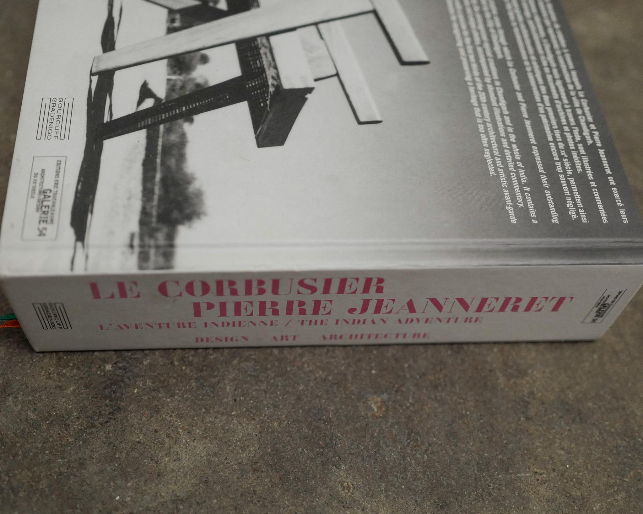 Français Pierre Jeanneret / Le Corbusier « L'aventure indienne » Livre sur Chandigarh en vente