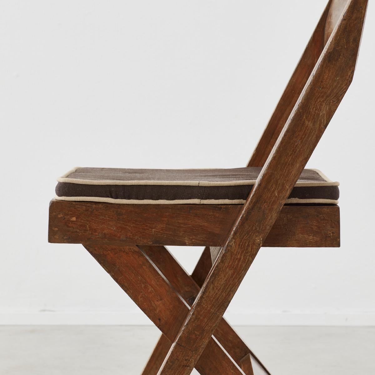 Pierre Jeanneret ‘Library’ chair, model no. PJ-SI-51-A, France/India, 1956 For Sale 4