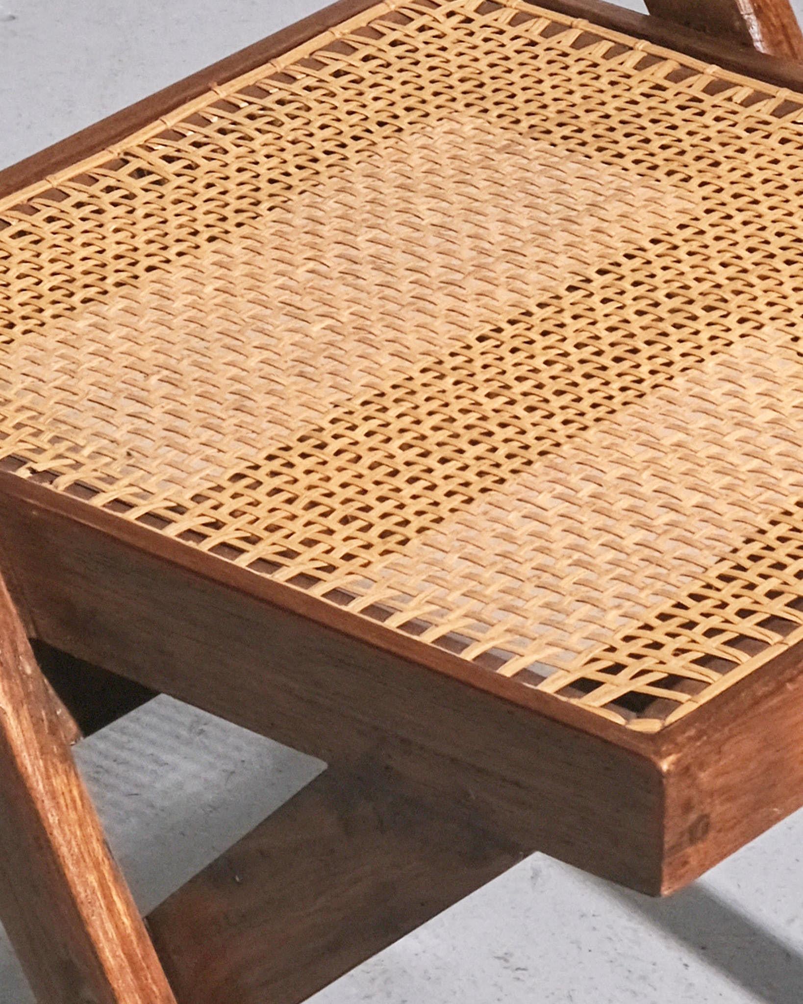Esszimmerstuhl „Library“ von Pierre Jeanneret (Mitte des 20. Jahrhunderts) im Angebot