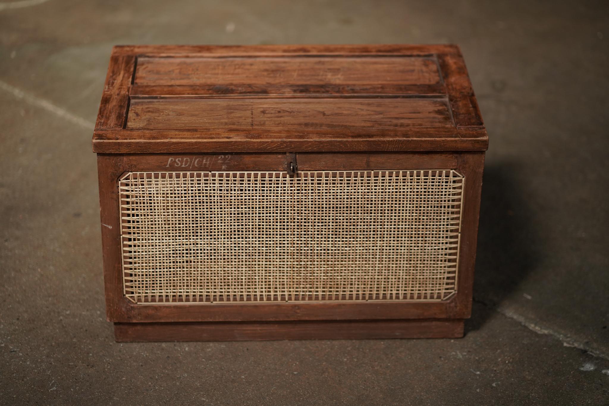 Boîte en lin Pierre Jeanneret en vente 1