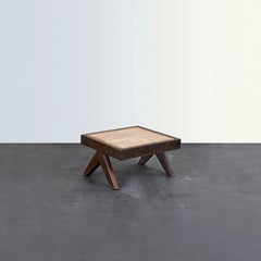 Pierre Jeanneret Taburete bajo de caña Auténtico Moderno de mediados de siglo PJ-SI-29-E