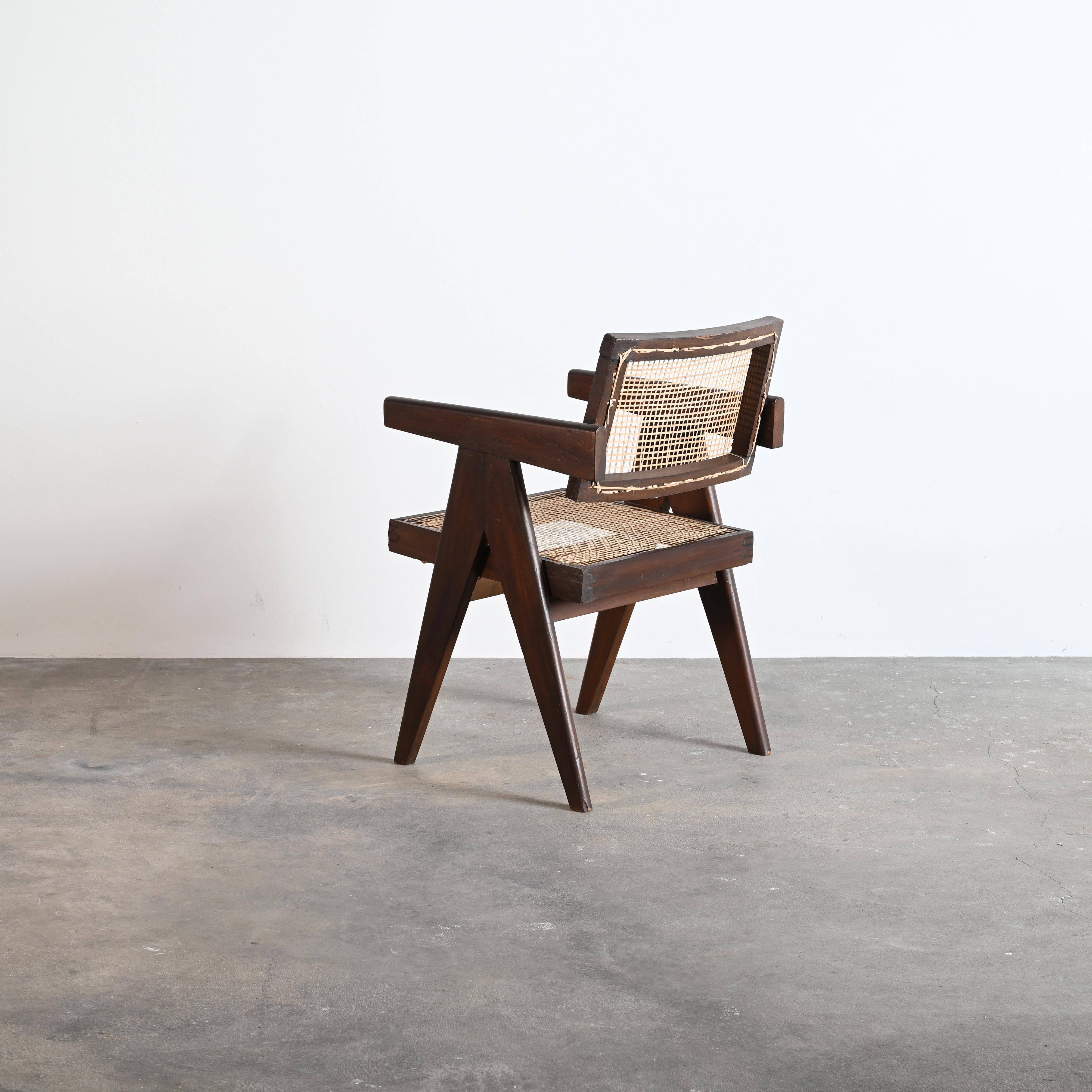 Pierre Jeanneret Bürostuhl aus Schilfrohr, authentisch, Mid-Century Modern, PJ-SI-28-A (Mitte des 20. Jahrhunderts) im Angebot