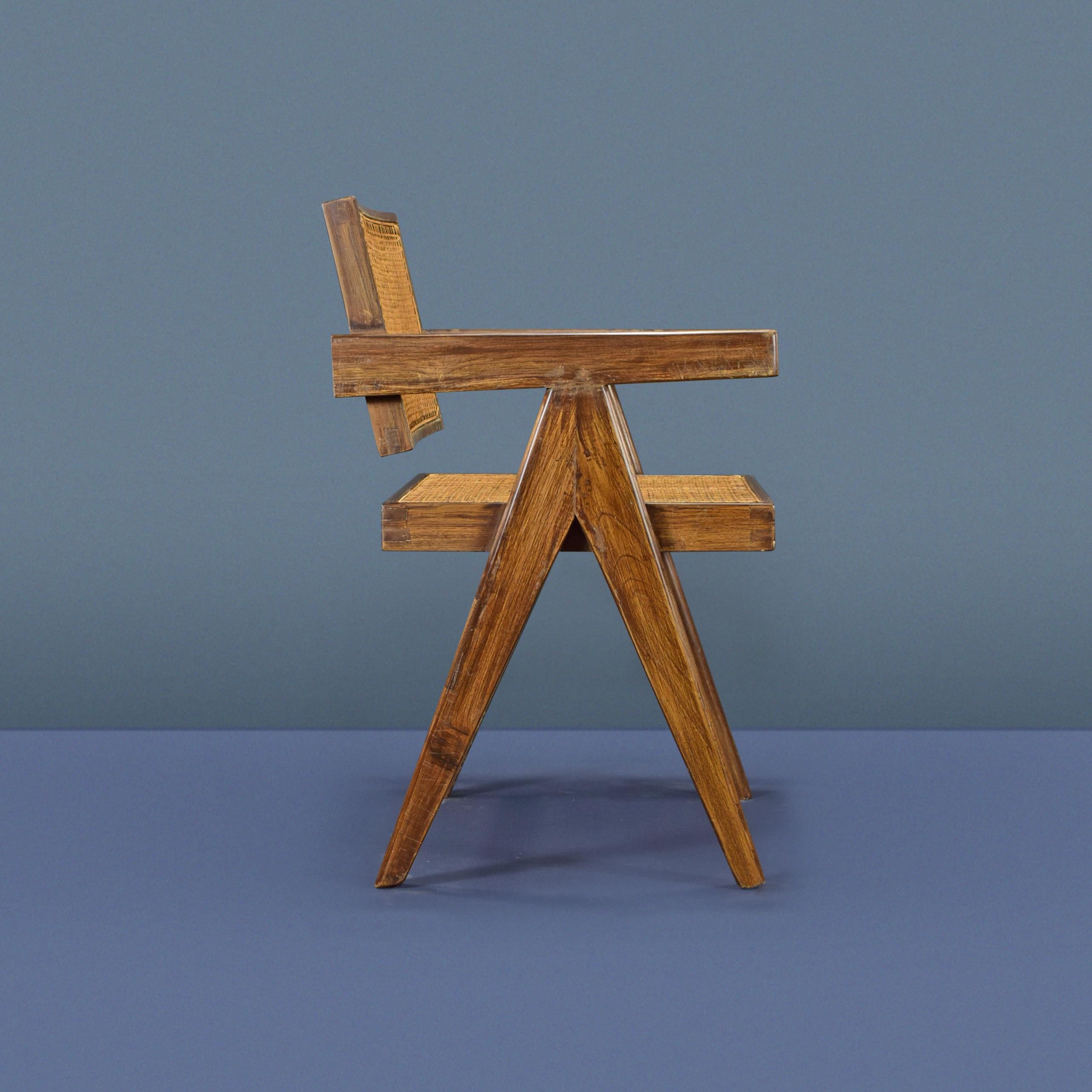 Canne Chaise de bureau en rotin authentique Pierre Jeanneret, mi-siècle moderne PJ-SI-28-A en vente
