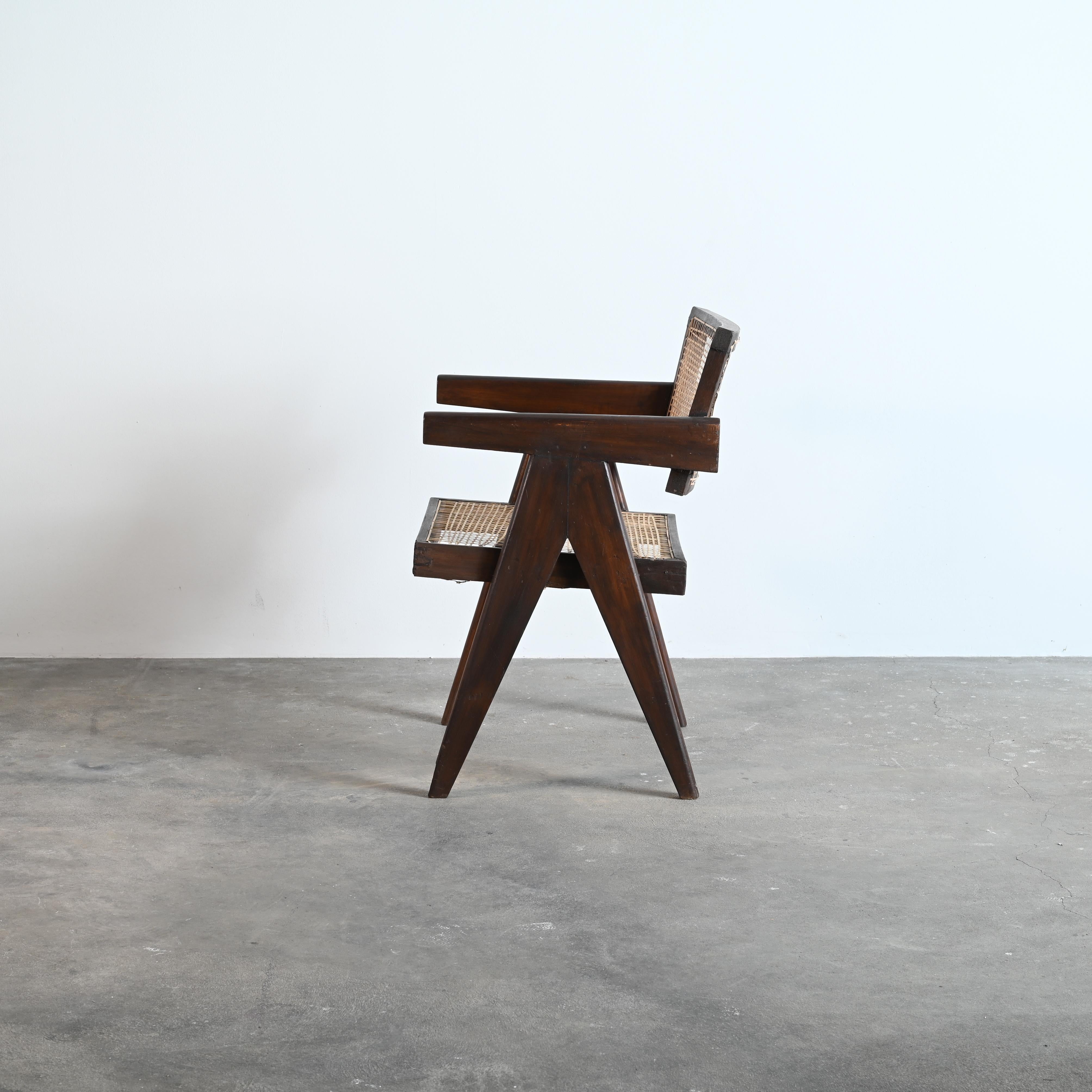 Pierre Jeanneret Bürostuhl aus Schilfrohr, authentisch, Mid-Century Modern, PJ-SI-28-A (Gehstock) im Angebot