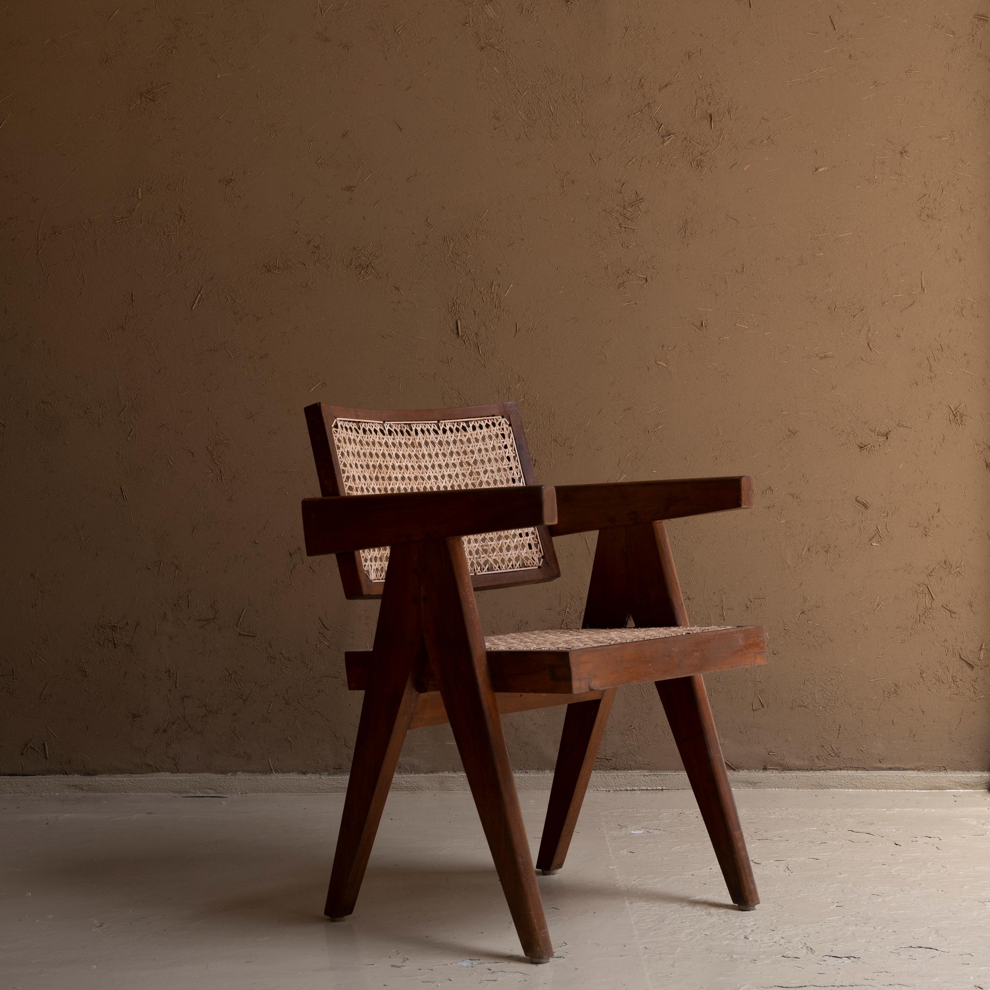 Pierre Jeanneret Office Chair, circa 1955-1956, Chandigarh, India In Good Condition For Sale In Edogawa-ku Tokyo, JP