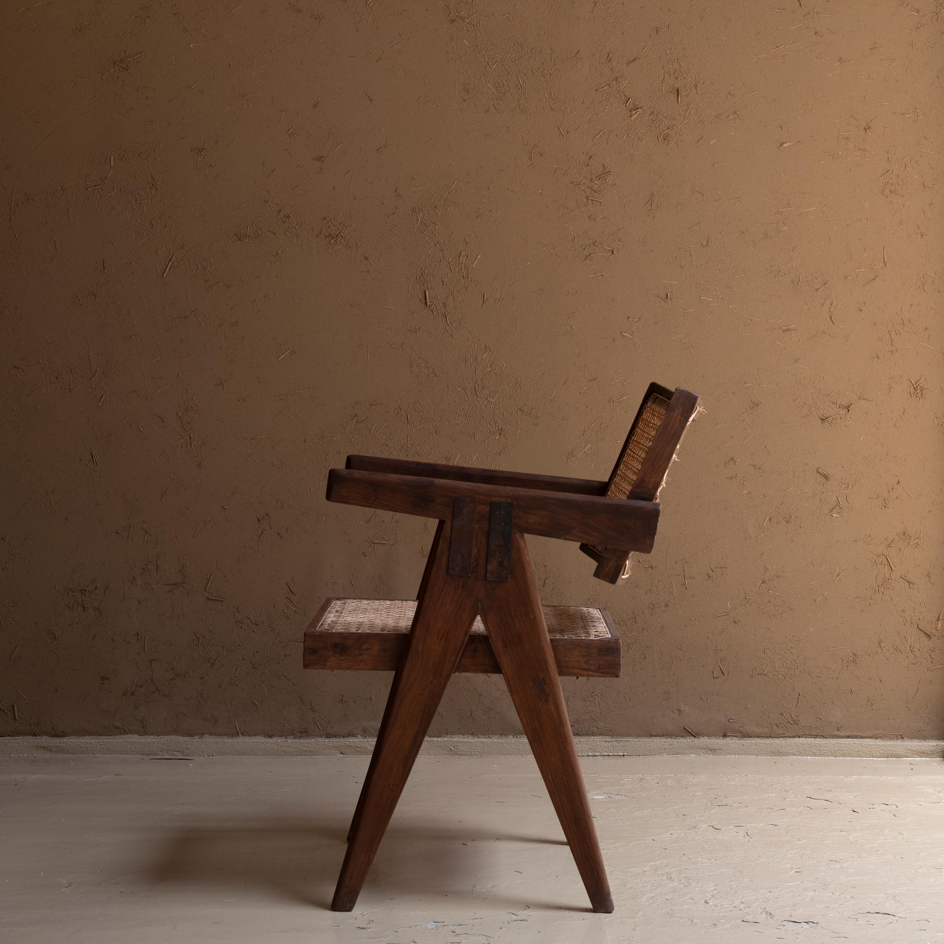 office chair jeanneret