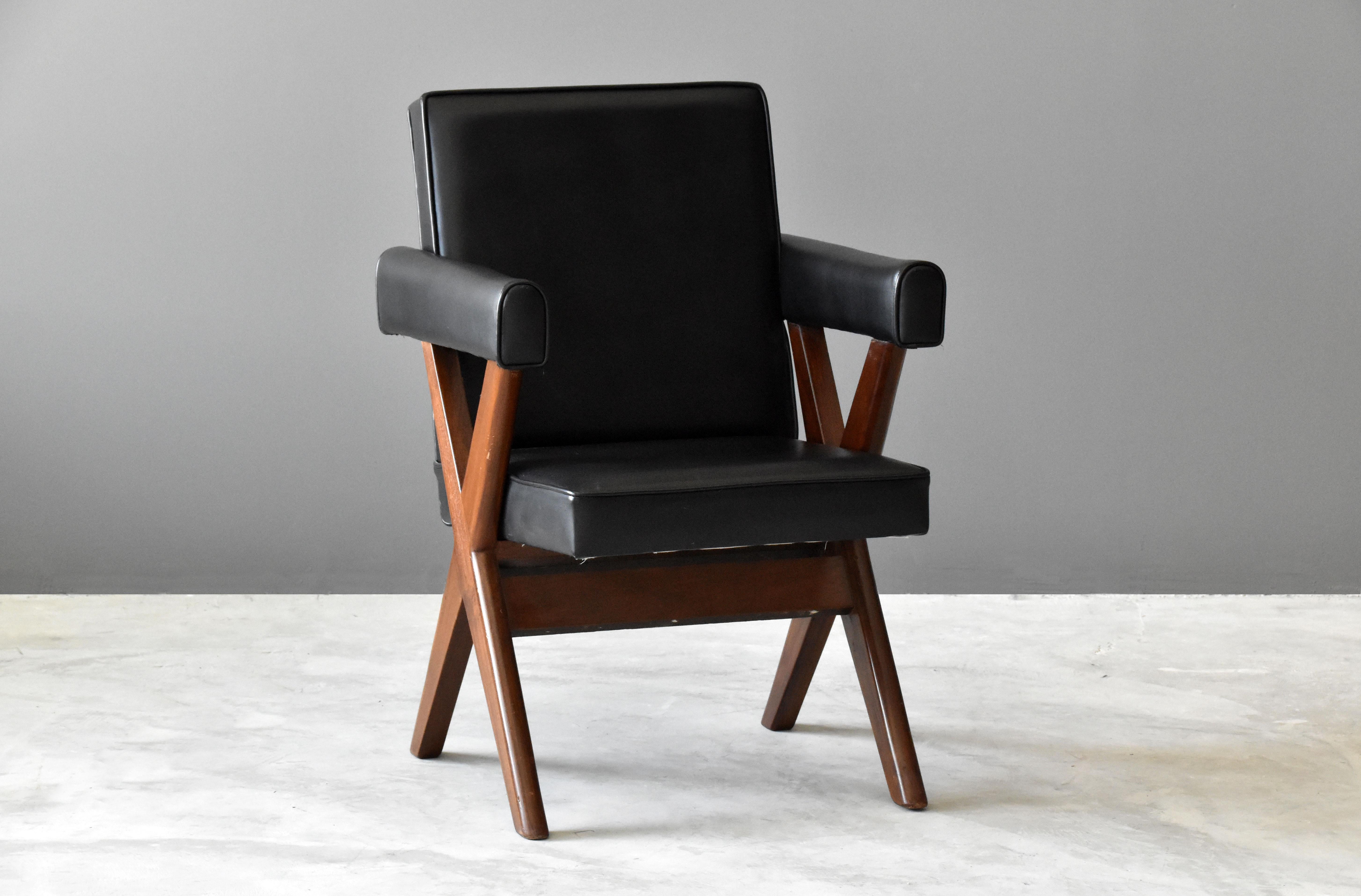 pierre jeanneret leather chair