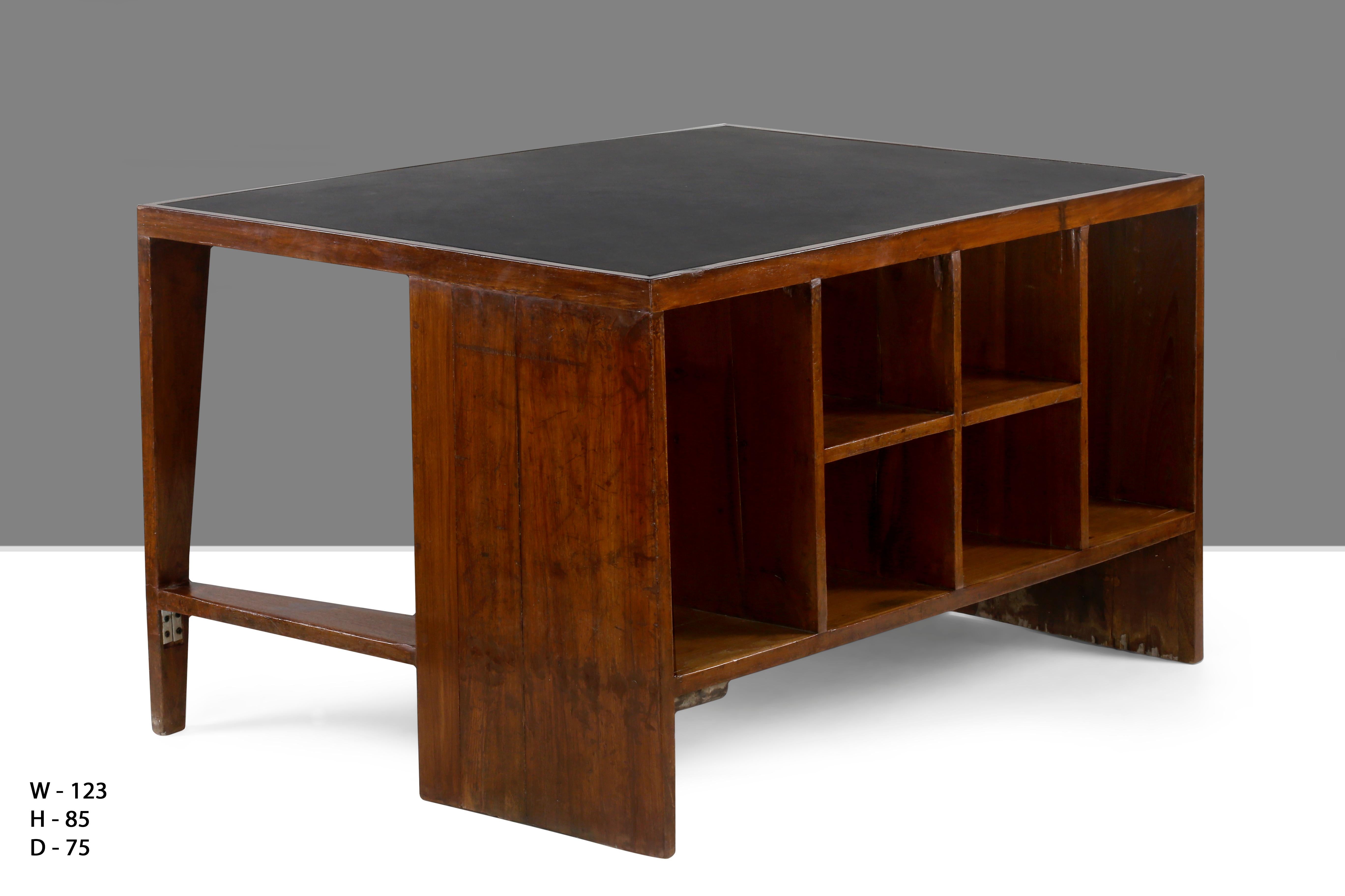 Pierre Jeanneret Office Desk with Visible for Chandigarh In Good Condition In Zürich, CH