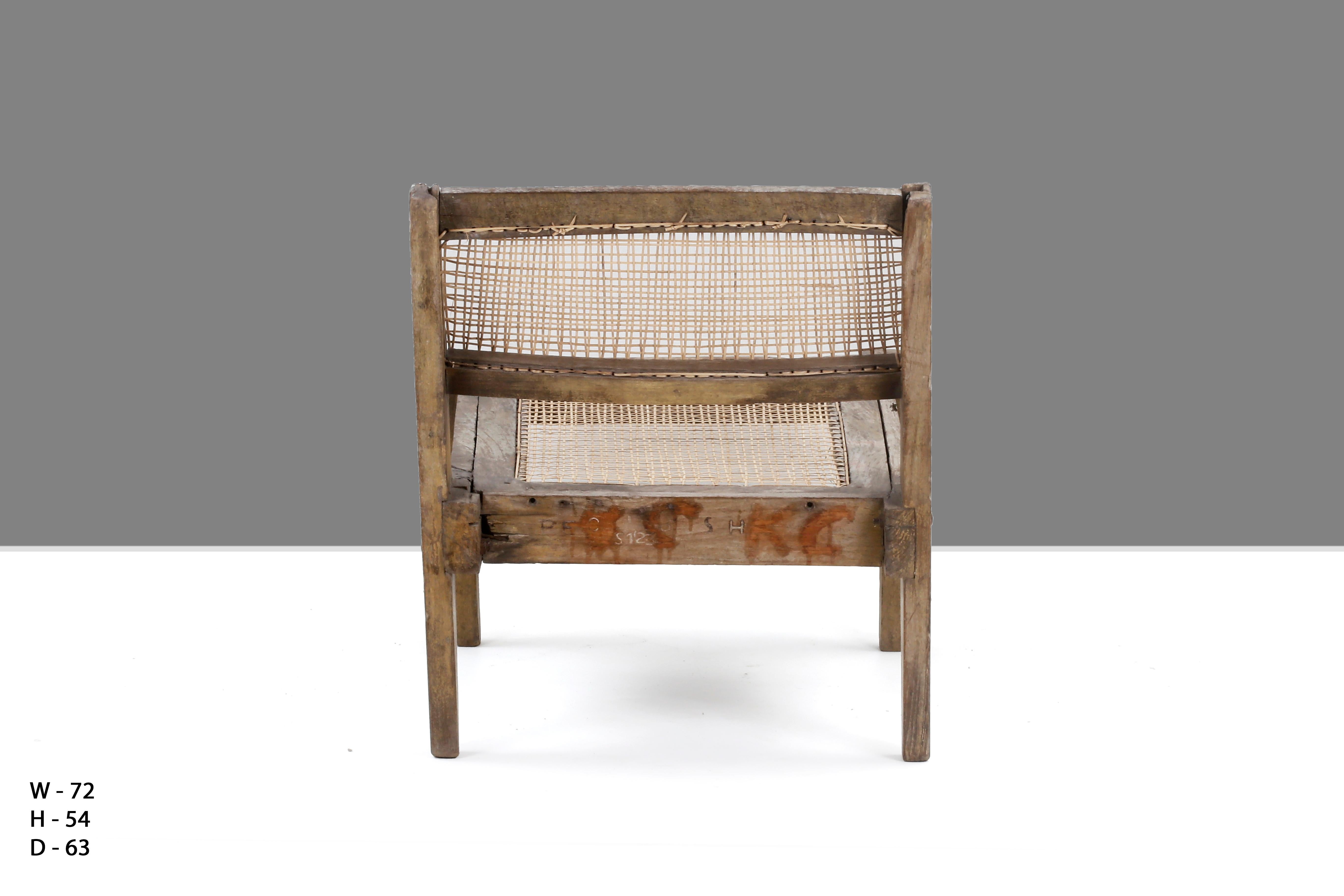 Hand-Crafted Pierre Jeanneret PJ-SI-10-A Fireside chair / Authentic Mid-Century Modern For Sale