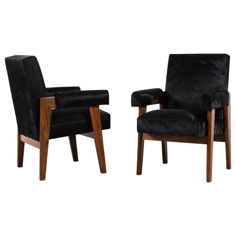 Pierre Jeanneret, Pair of Advocate armchairs, circa 1955-1956 For Sale