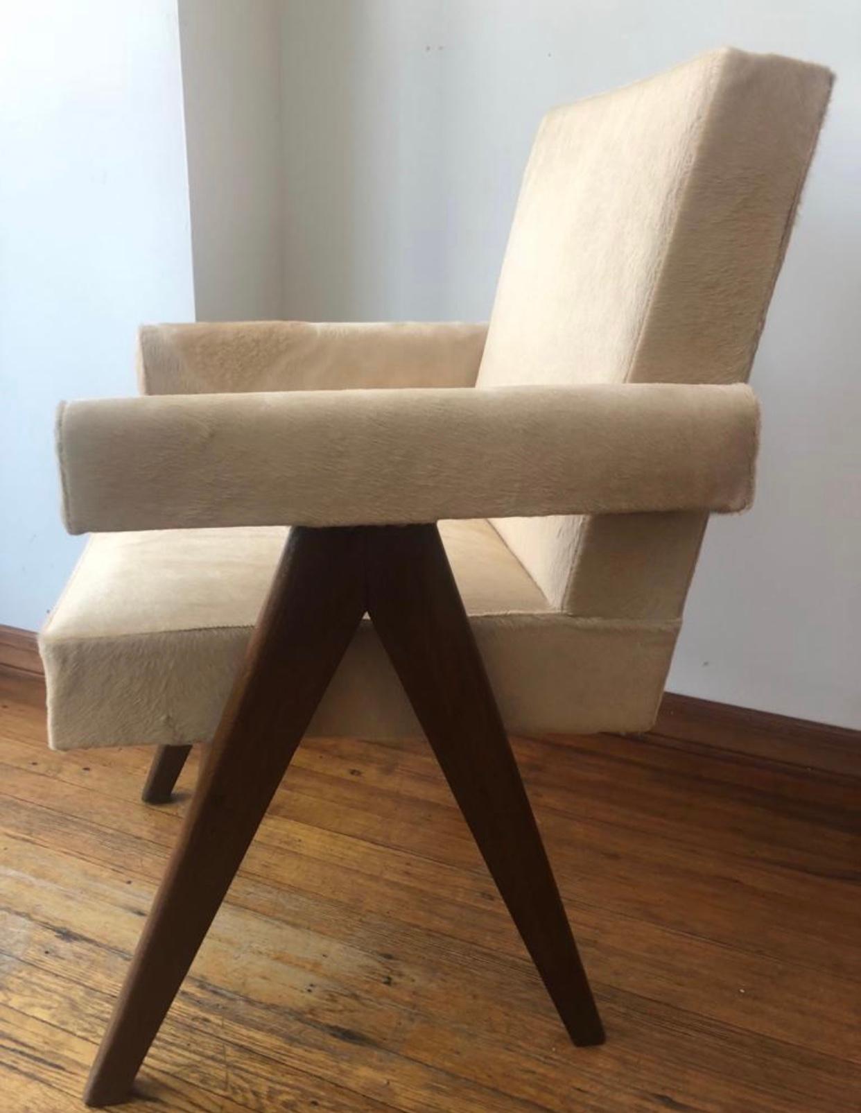 pierre jeanneret upholstered chair