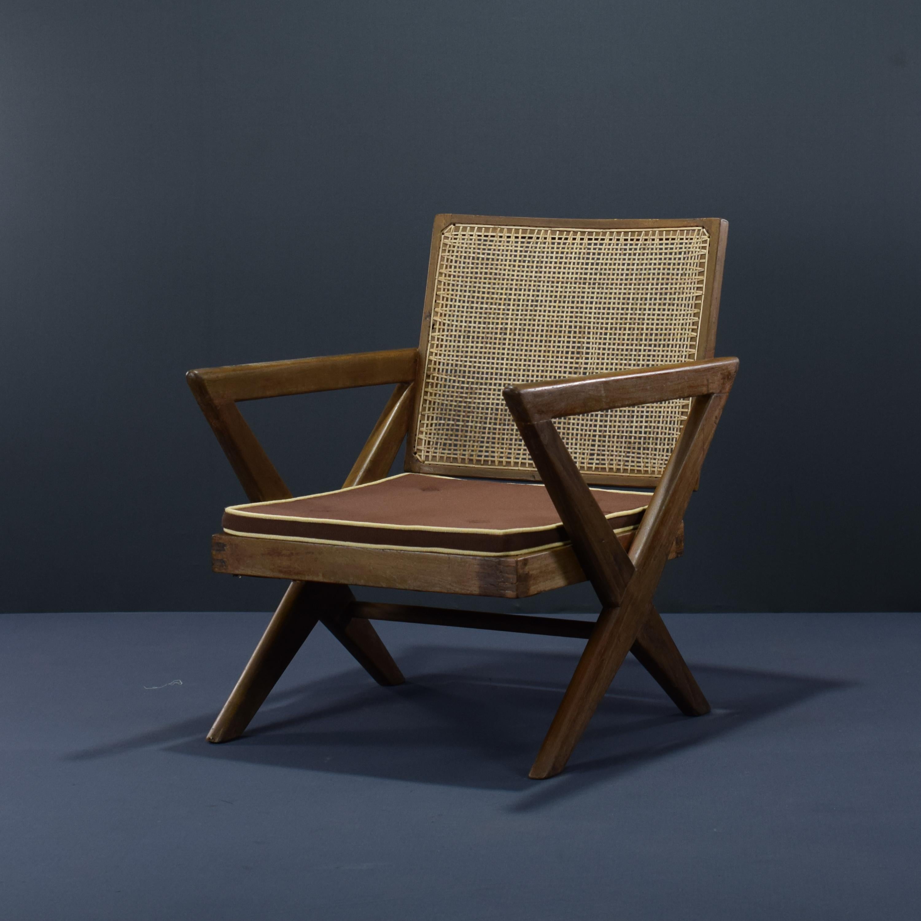 Pierre Jeanneret, Paar X-Bein-Stühle  PJ-SI-45-A / Authentischer Midcentury-Stil (Gehstock) im Angebot