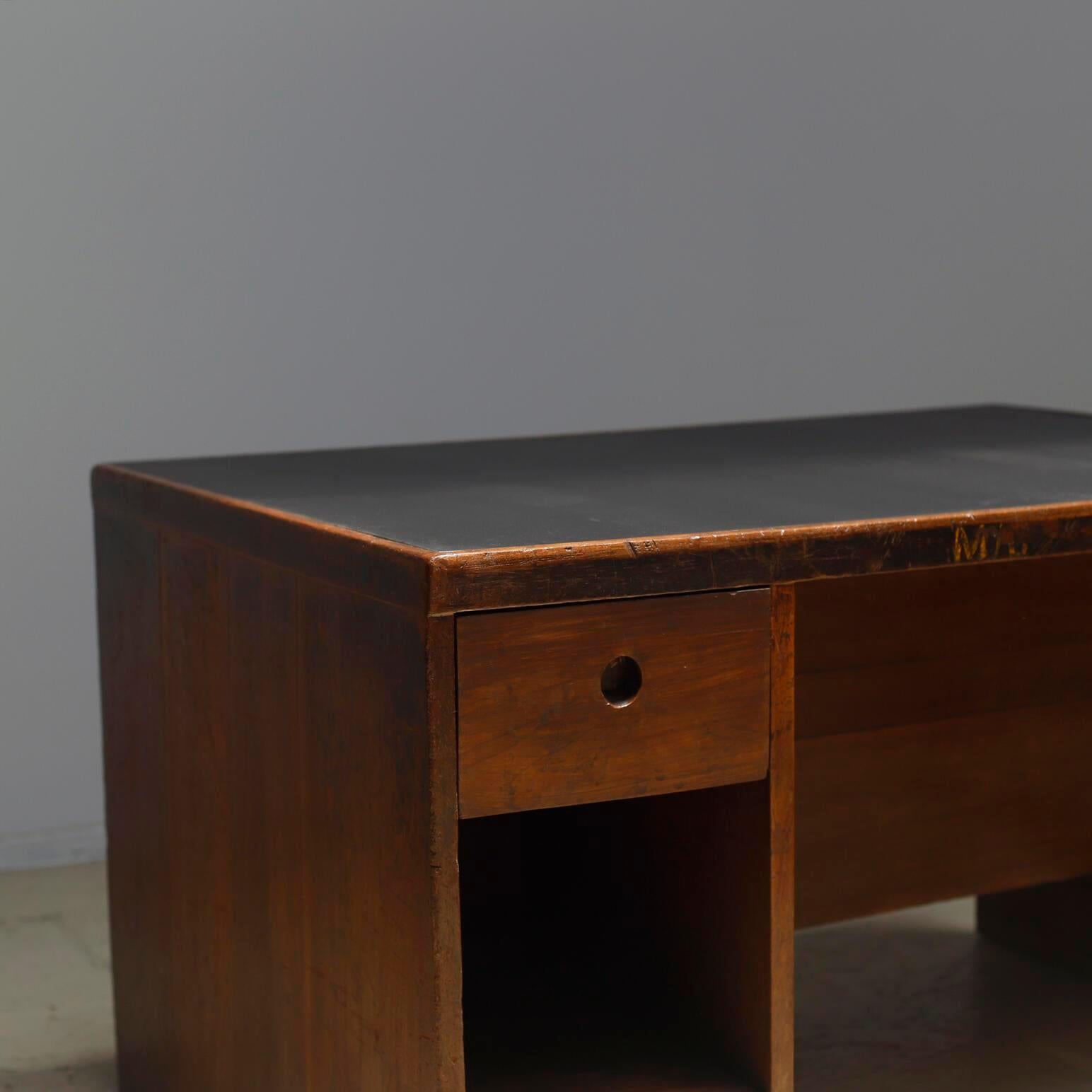 Pierre Jeanneret Pigeonhole Desk, Chandigarh, 1957-58s In Good Condition In Edogawa-ku Tokyo, JP