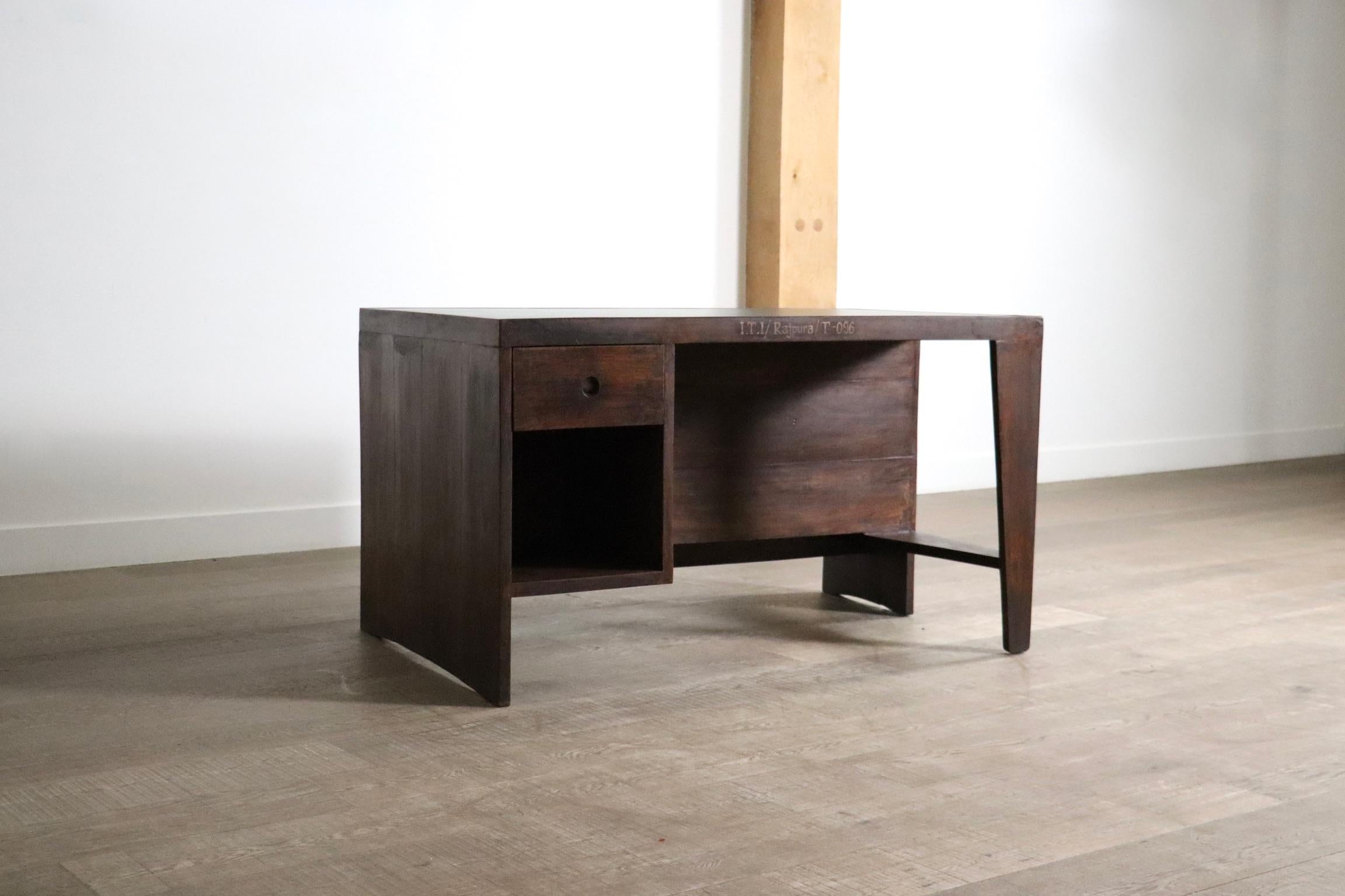 Scrivania Pierre Jeanneret PJ-BU-02-A, India, anni '50 in vendita 9