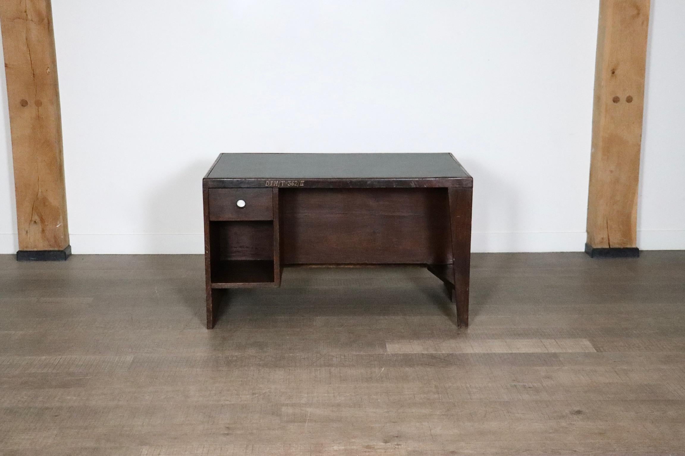 Pierre Jeanneret Pigeonhole Desk PJ-BU-02-A, India 1950s In Good Condition In ABCOUDE, UT