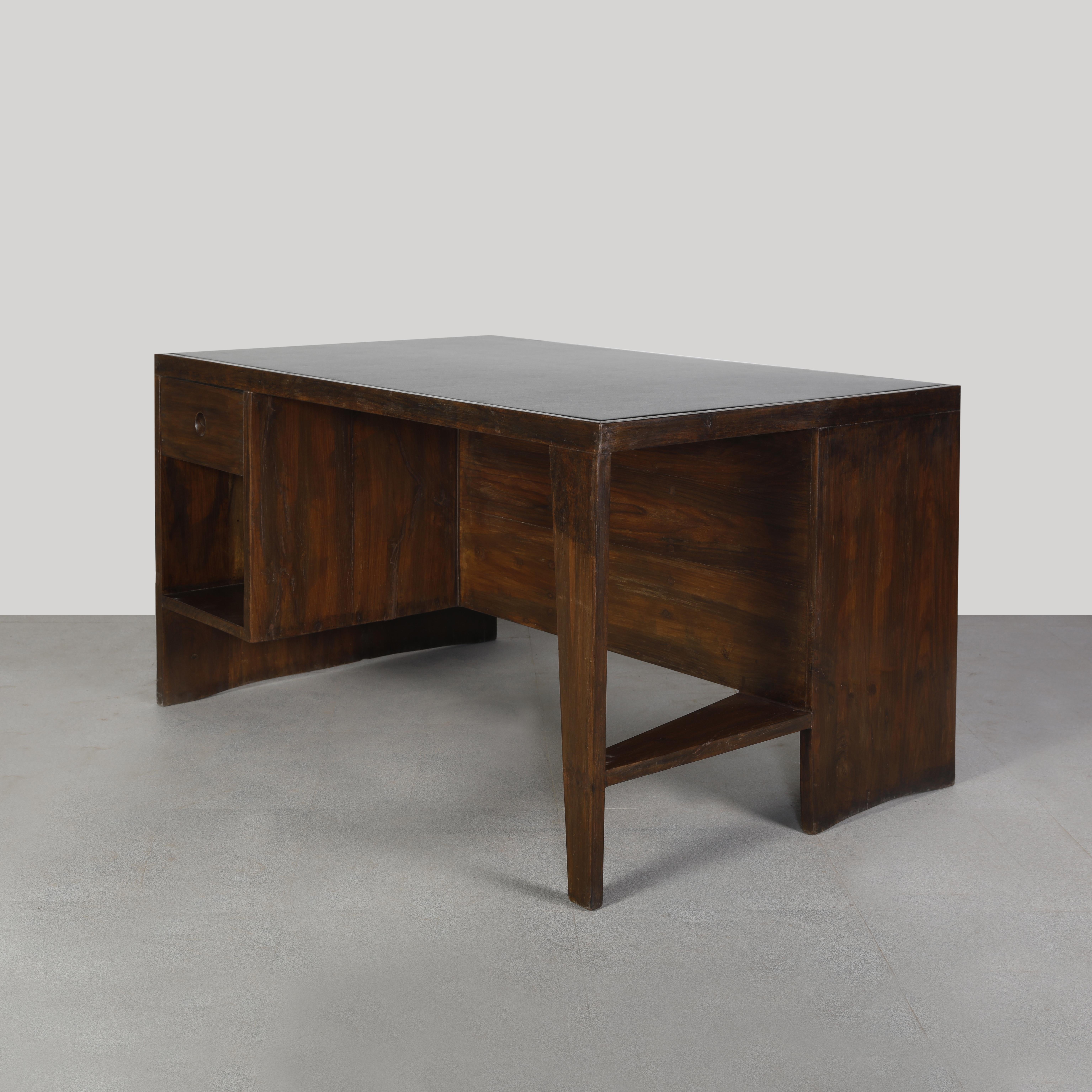 Indien Table Clark Pierre Jeanneret PJ-BU-02 Authentique Mid-Century Modern (Table Clark authentique), Chandigarh en vente
