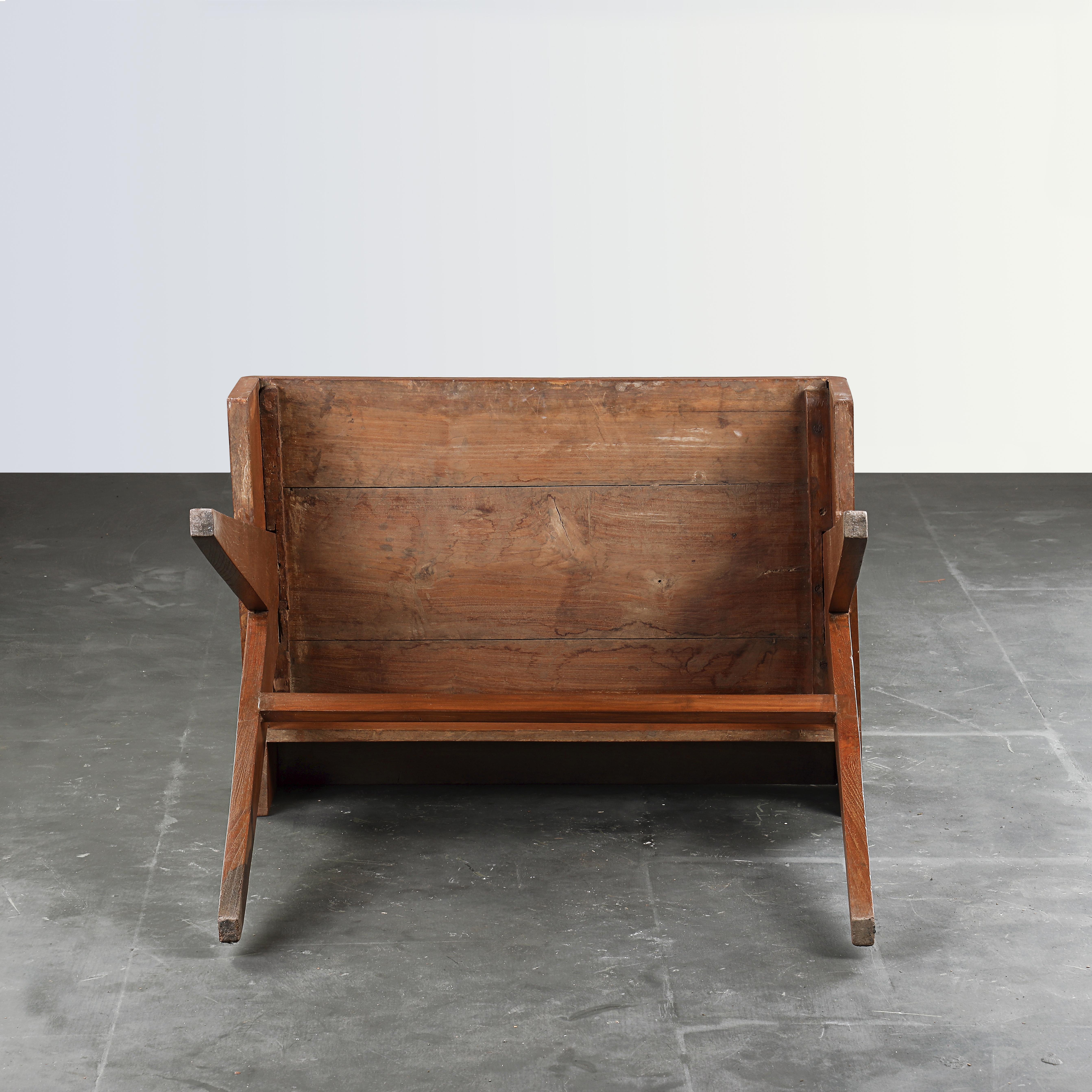 Pierre Jeanneret PJ-BU-08-A Escritorio de estudiante / Moderno auténtico de mediados de siglo en venta 2