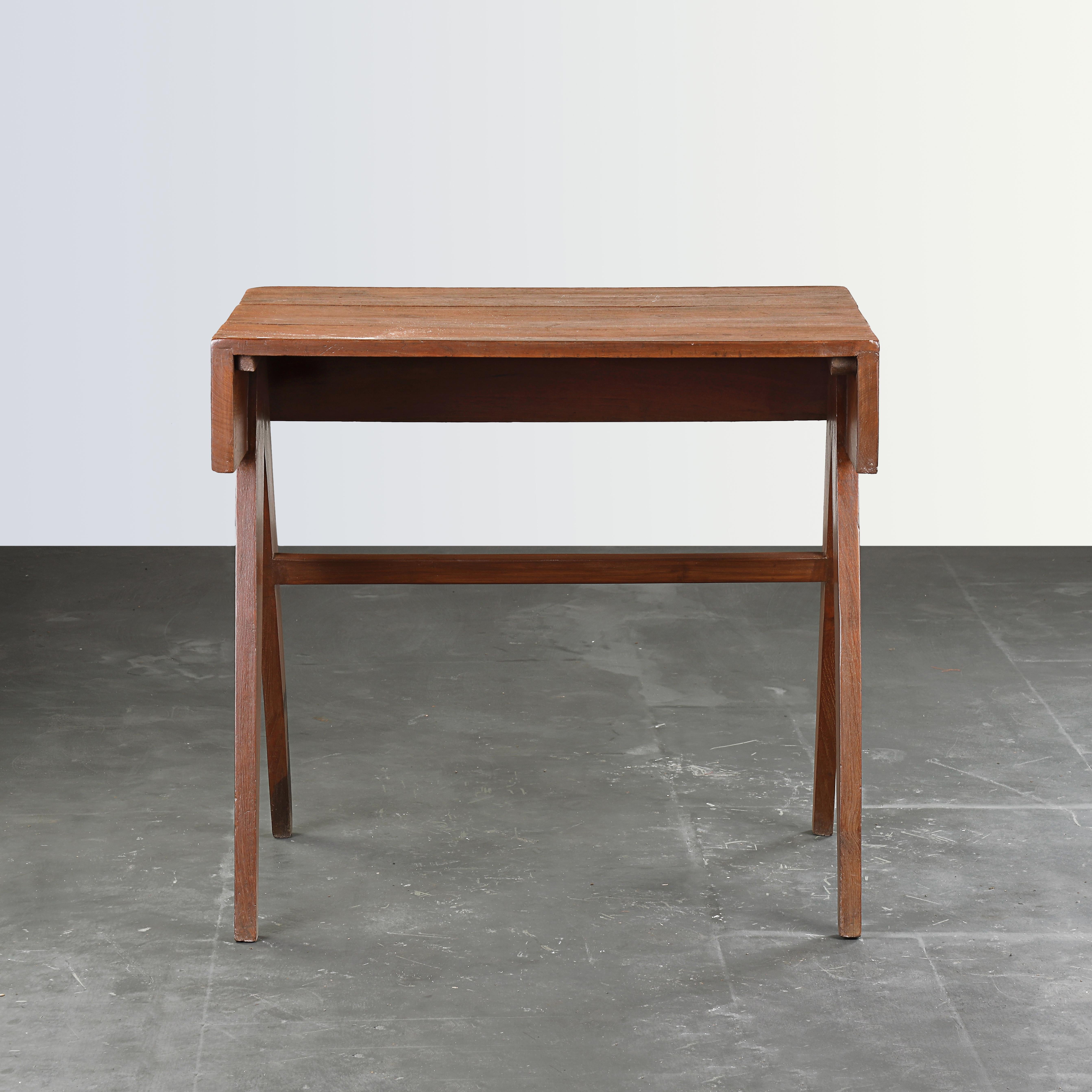 Pierre Jeanneret PJ-BU-08-A Escritorio de estudiante / Moderno auténtico de mediados de siglo Moderno de mediados de siglo en venta