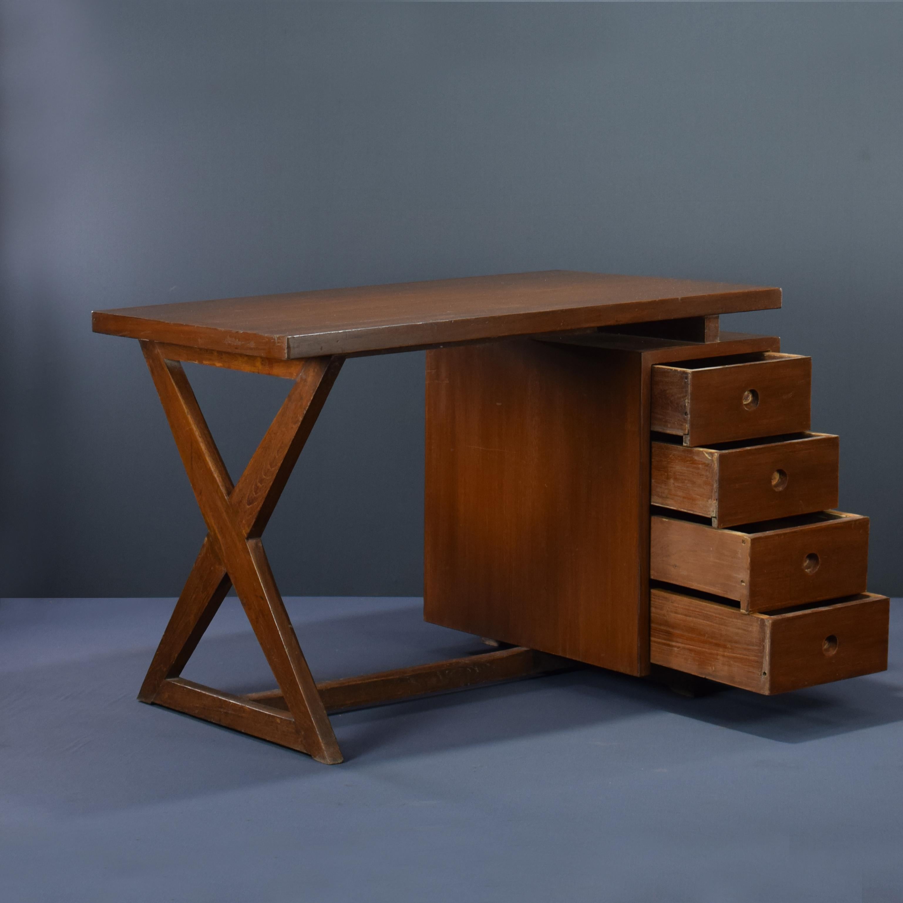 Pierre Jeanneret PJ-BU-19-A Administration Desk / Authentic Mid-Century Modern In Good Condition For Sale In Zürich, CH