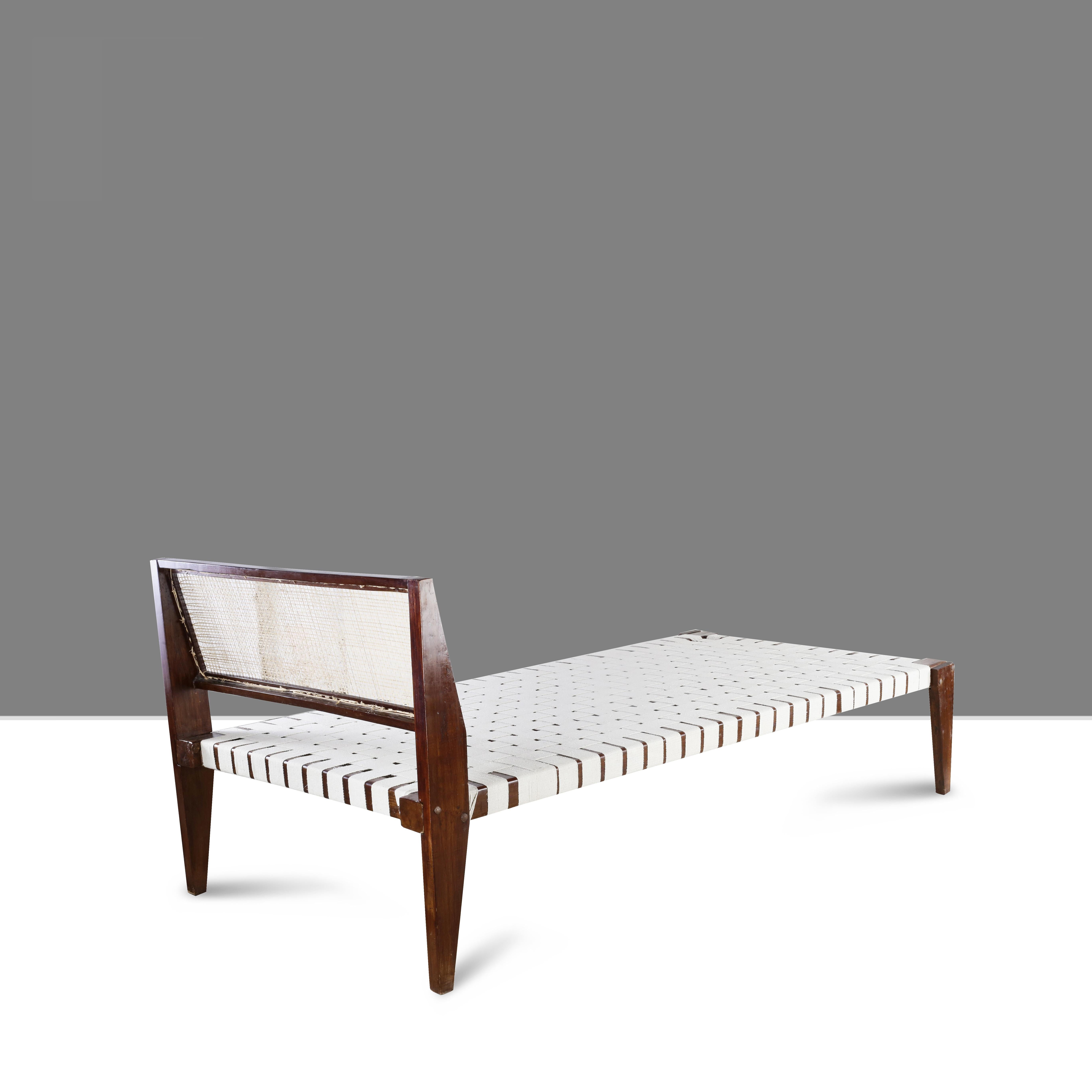 pierre jeanneret bed