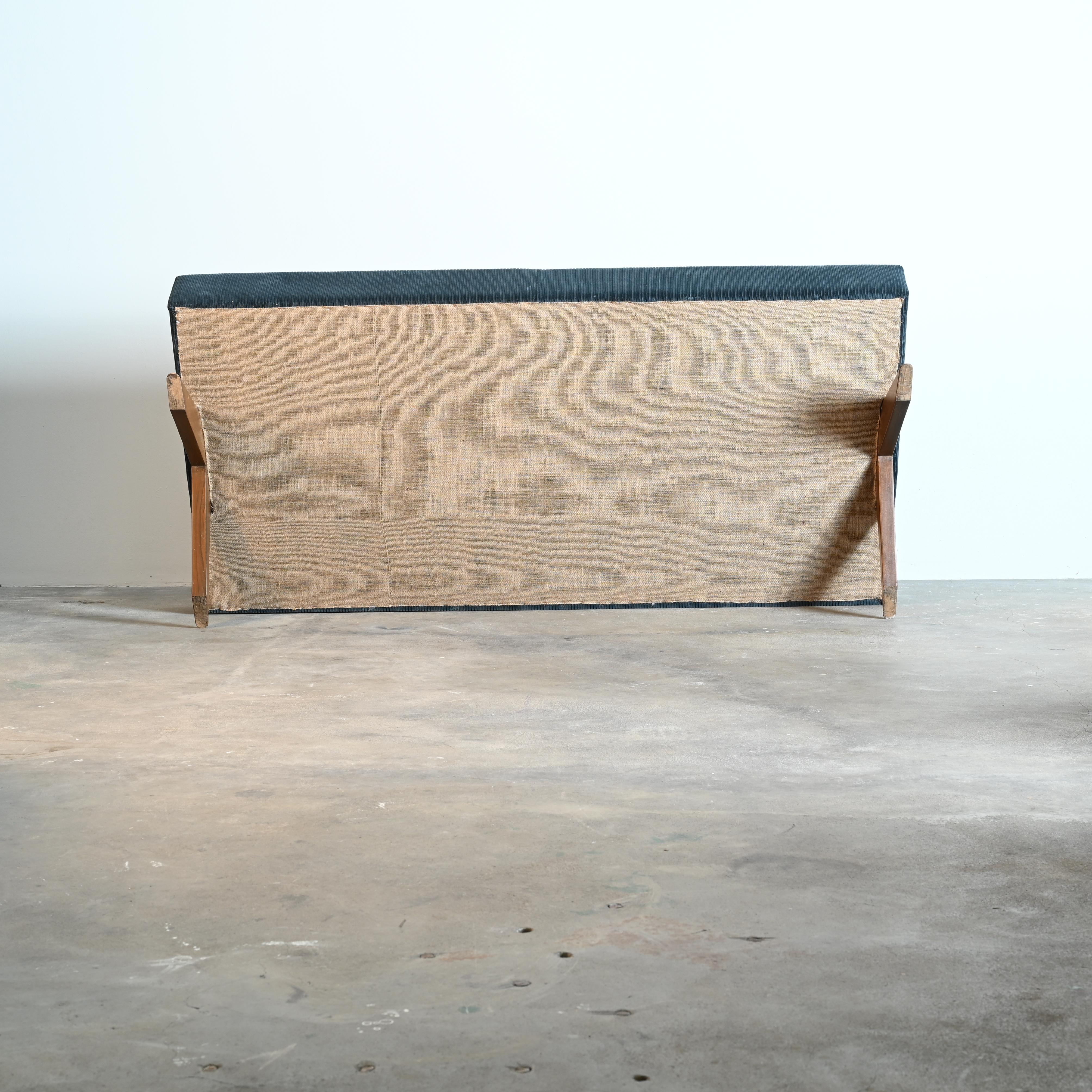 Pierre Jeanneret PJ-L-12-A Méridienne avec pieds de boussole authentique mi-siècle moderne en vente 2