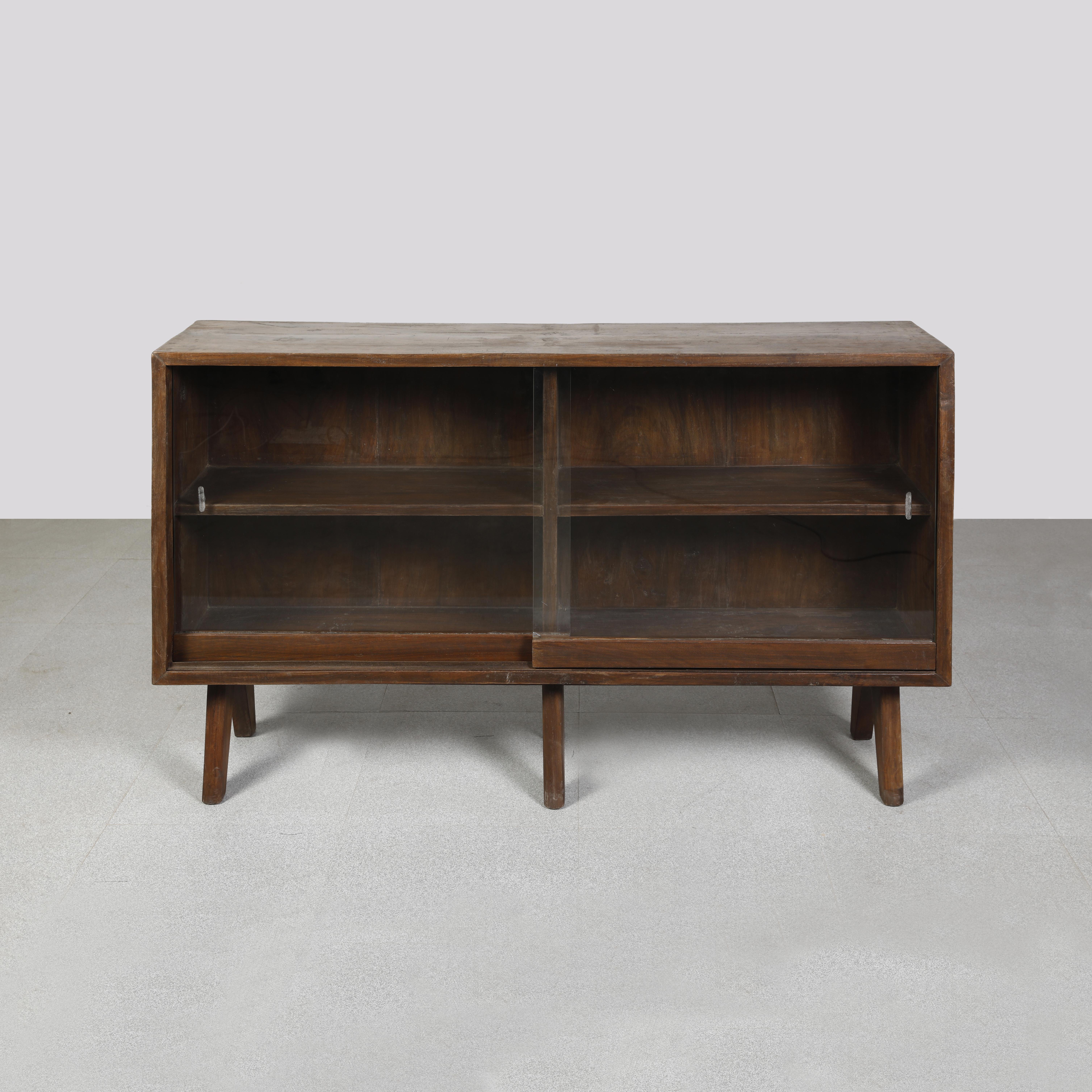 Mid-20th Century Pierre Jeanneret PJ-R-13-A Glass-Fronted Bookcase / Authentic Mid-Century Modern For Sale