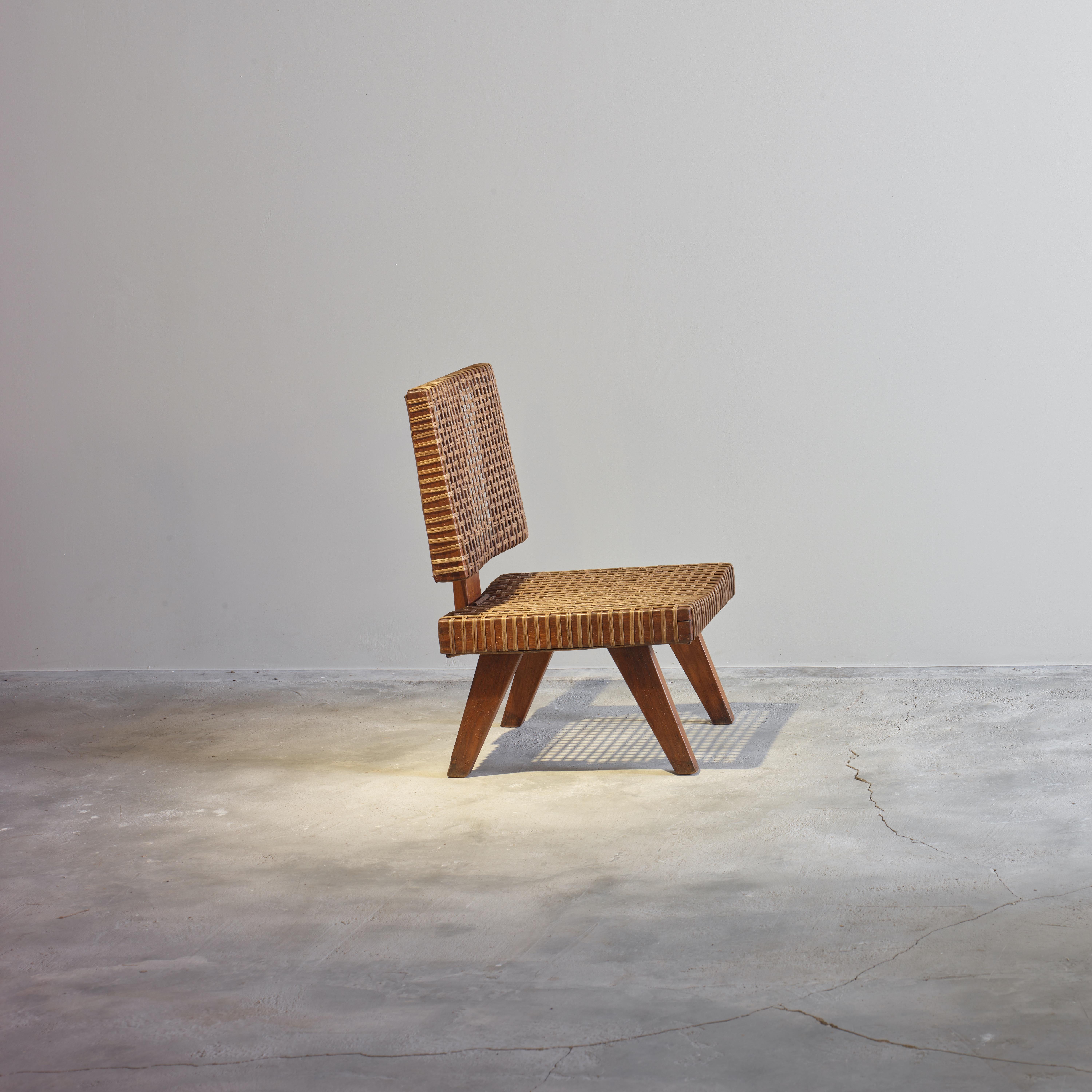 Pierre Jeanneret PJ-Rare Chair / Authentic Mid-Century Modern For Sale 1
