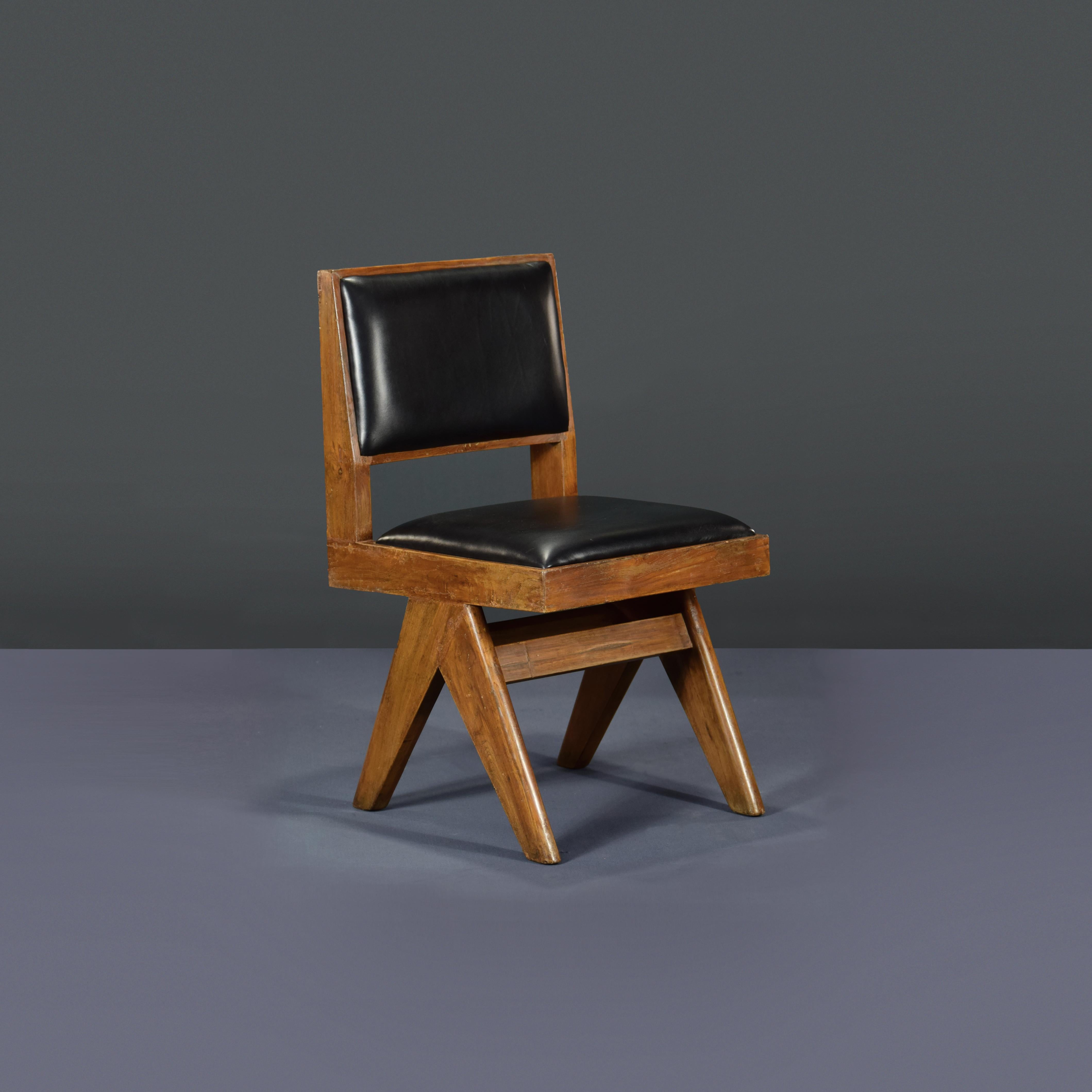 Indian Pierre Jeanneret PJ-SI-25-E Student Chair / Authentic Mid-Century Modern For Sale