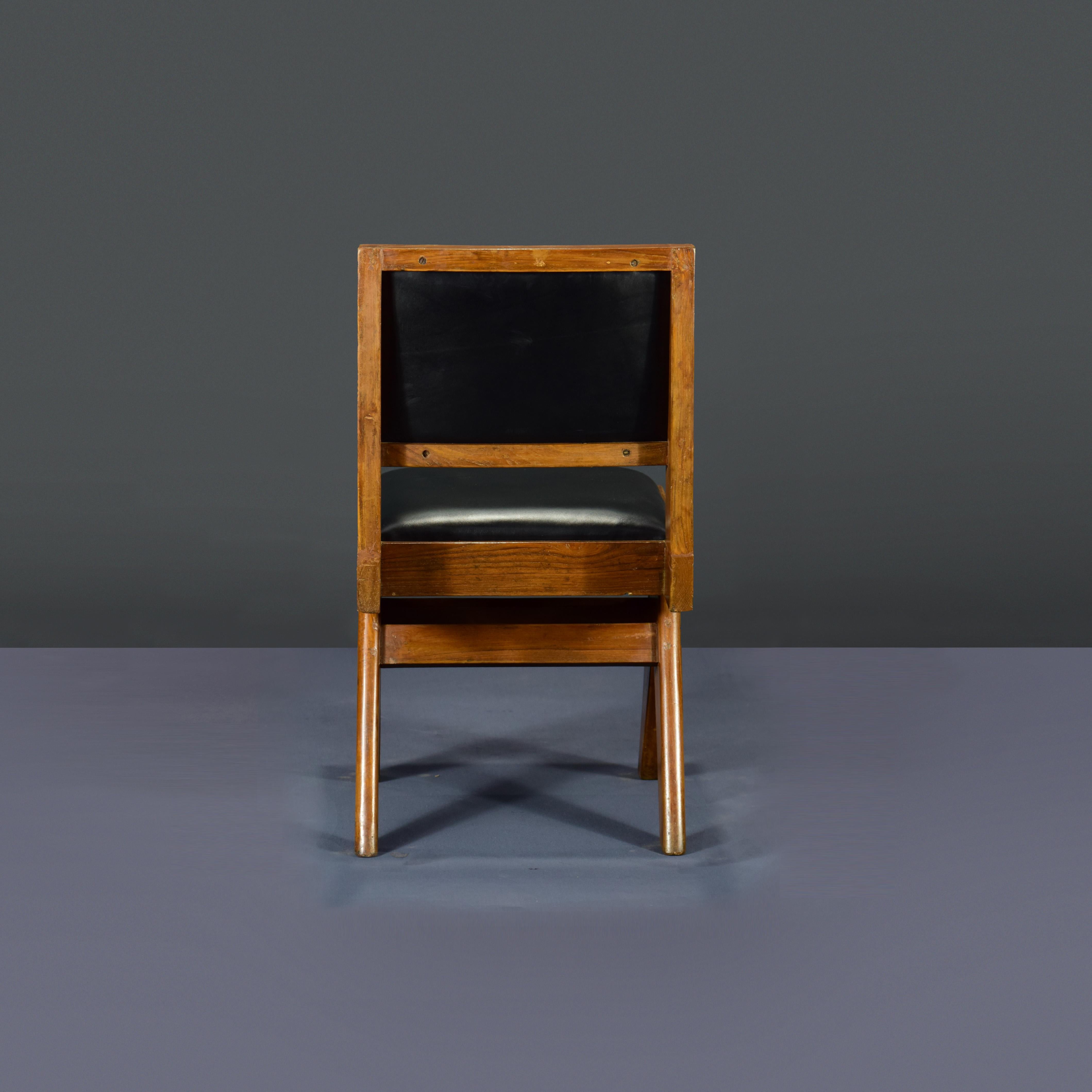 20th Century Pierre Jeanneret PJ-SI-25-E Student Chair / Authentic Mid-Century Modern For Sale