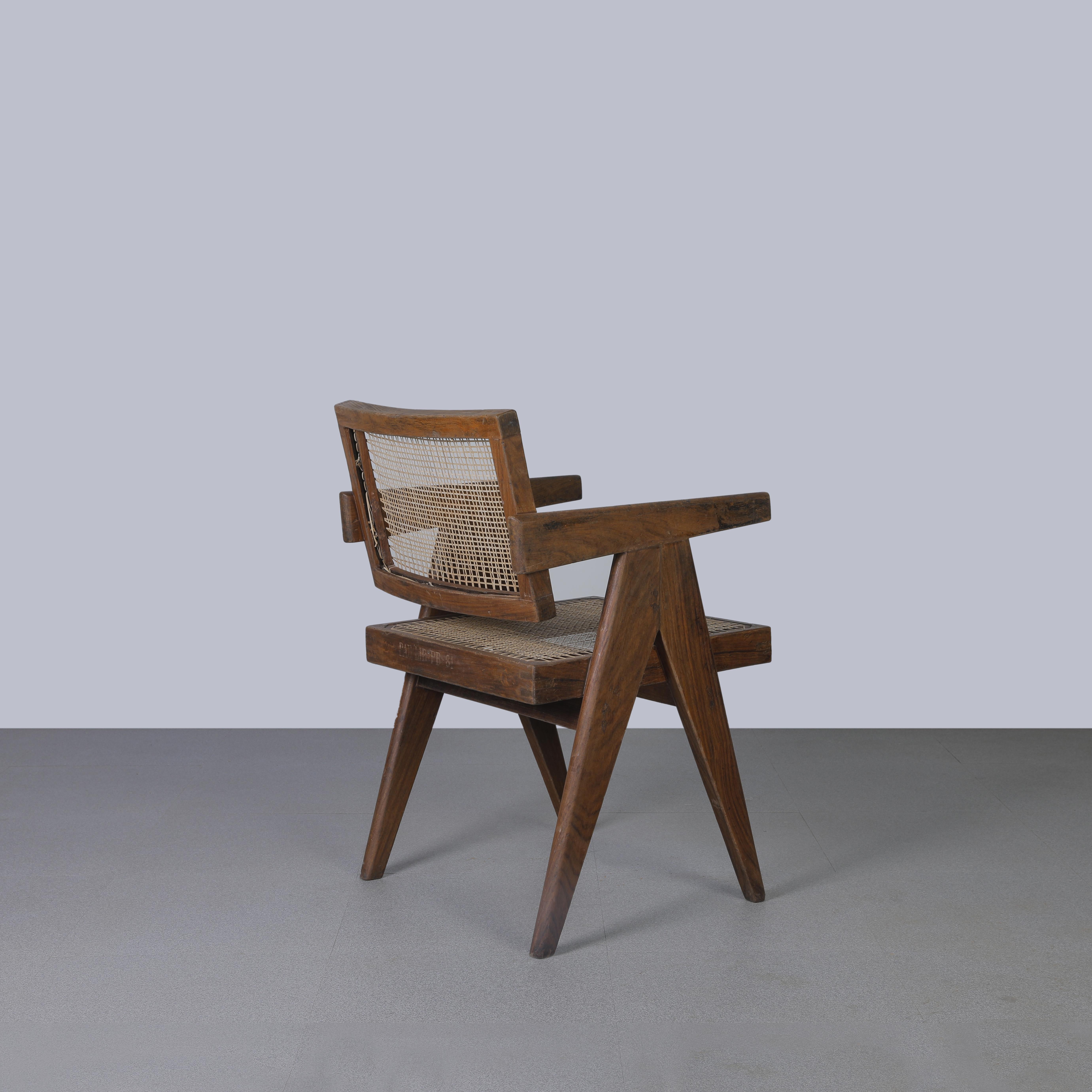 Pierre Jeanneret PJ-SI-28-A Cane Office Armchair / Authentic Mid-Century Modern In Good Condition For Sale In Zürich, CH