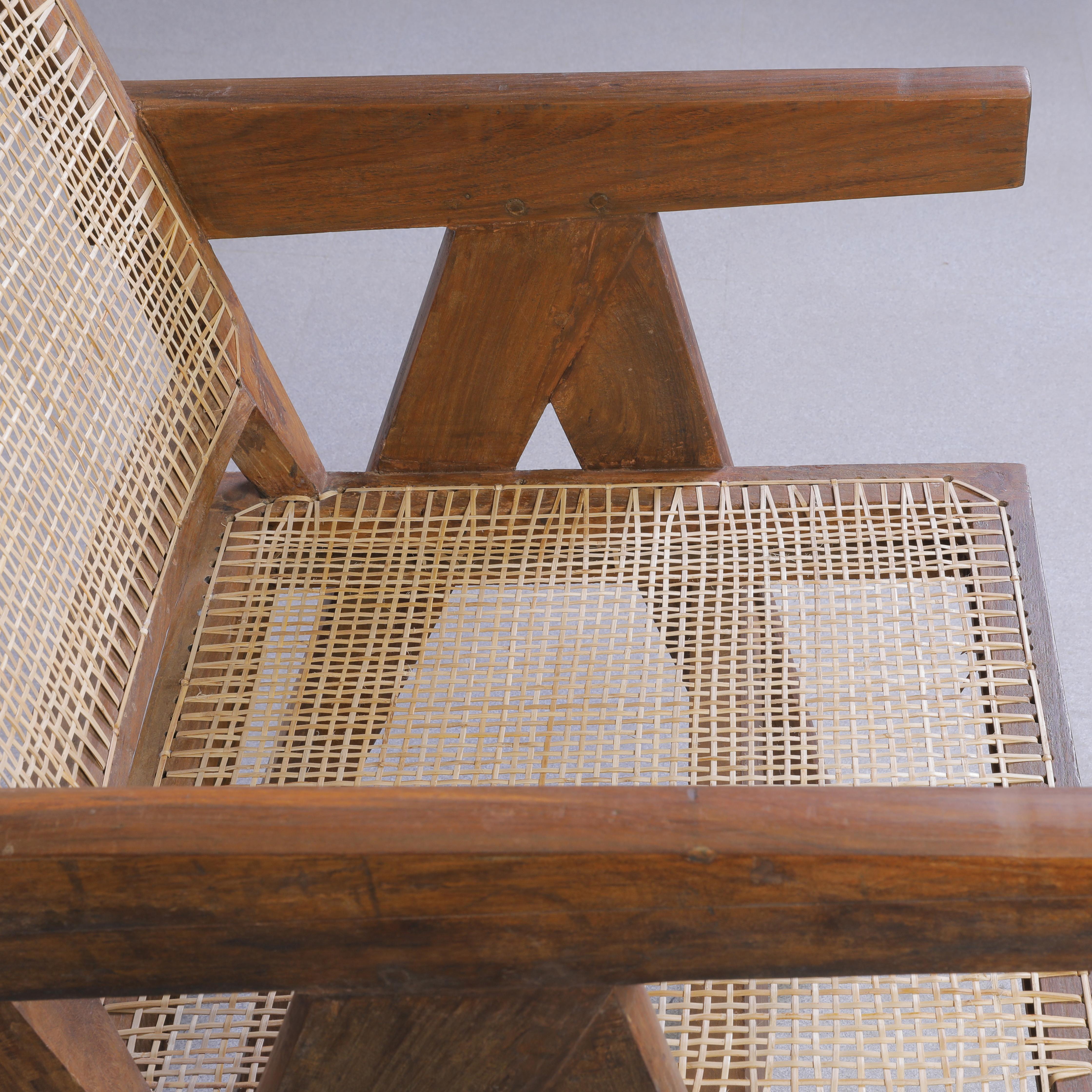 Pierre Jeanneret PJ-SI-28-B Sessel / Authentischer Mid-Century Modern Sessel (Gehstock) im Angebot