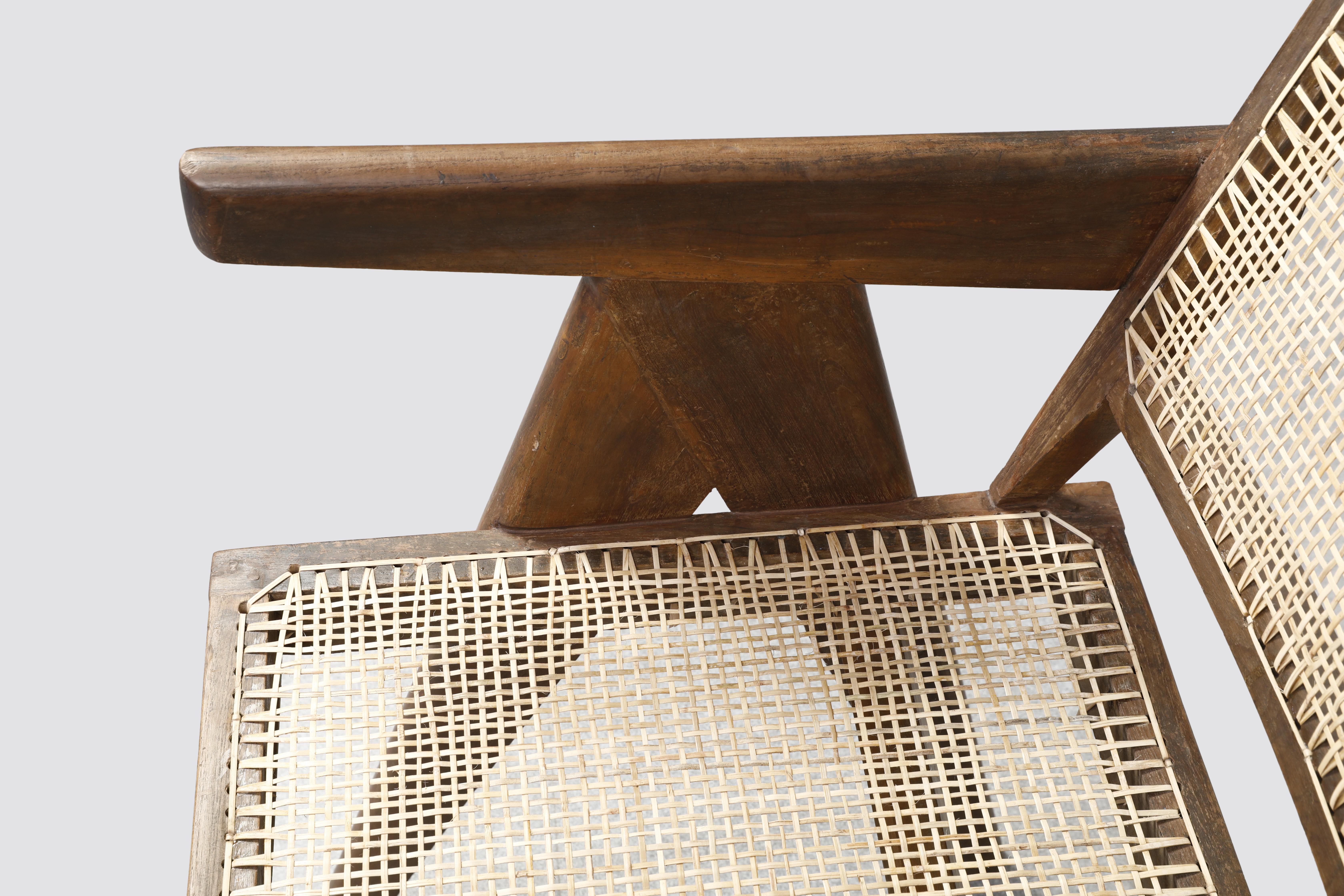 Canne Fauteuil de bureau en rotin Pierre Jeanneret PJ-SI-28-B, style moderne du milieu du siècle dernier en vente