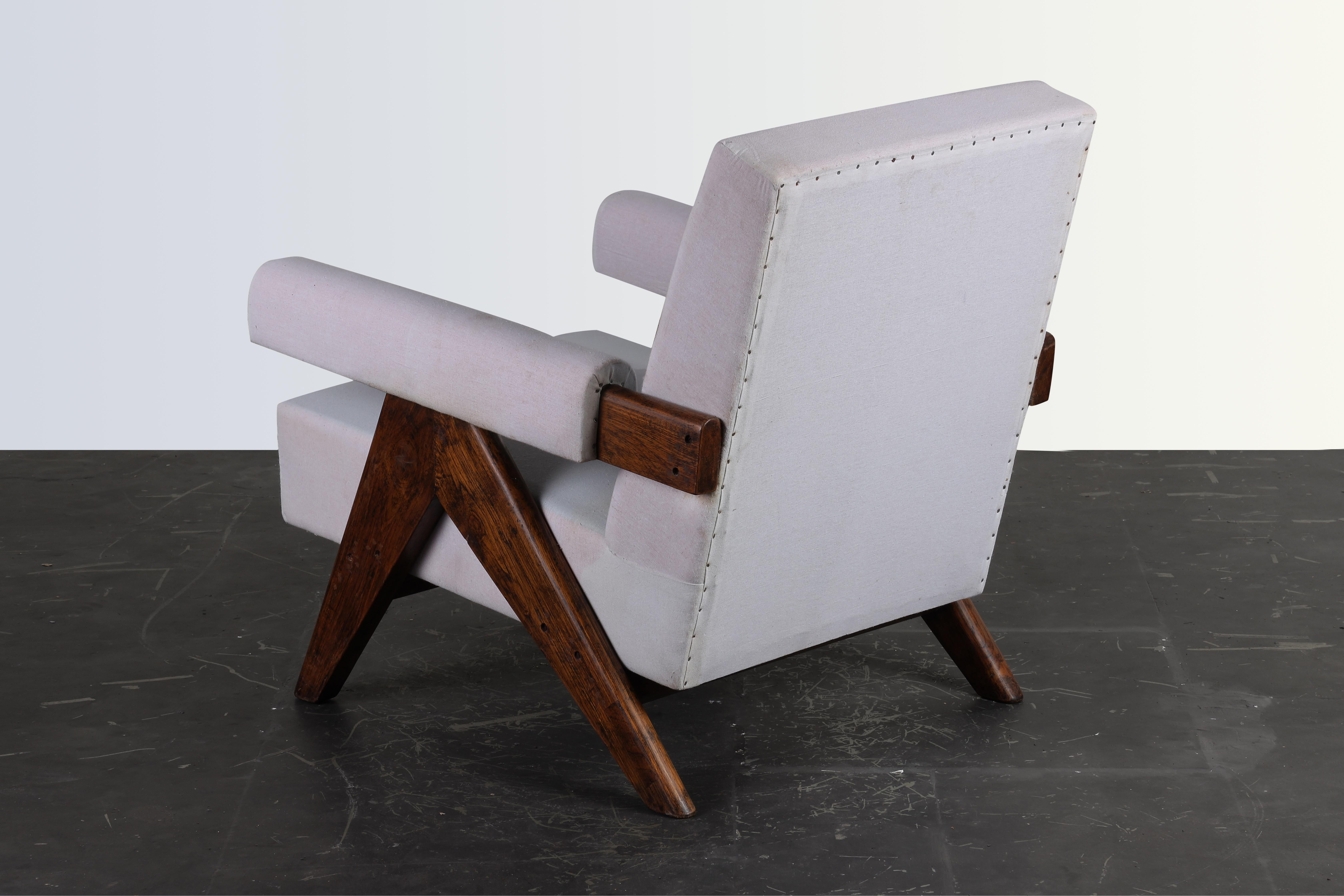 Pierre Jeanneret PJ-SI-32-A Sofá Silla / Auténtico Moderno de Mediados de Siglo Indio en venta