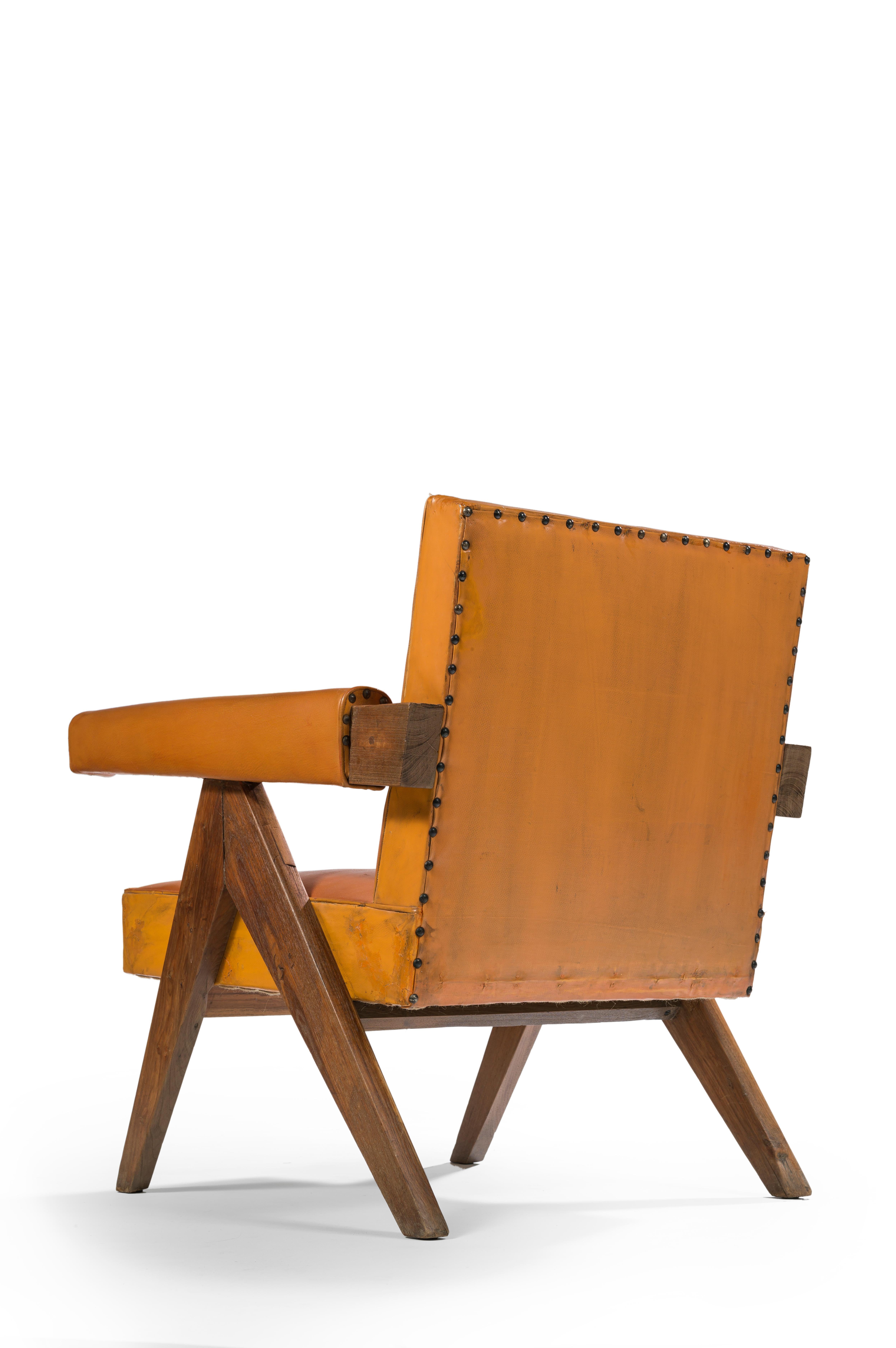 Pierre Jeanneret
PJ-SI-32-C
Important : vintage collector's item for sale with guaranteed authenticity. 
Armchair, circa 1955
Version with thin armrest and more open V-shaped leg, with sharp or round angles according to the model.
Solid teak,