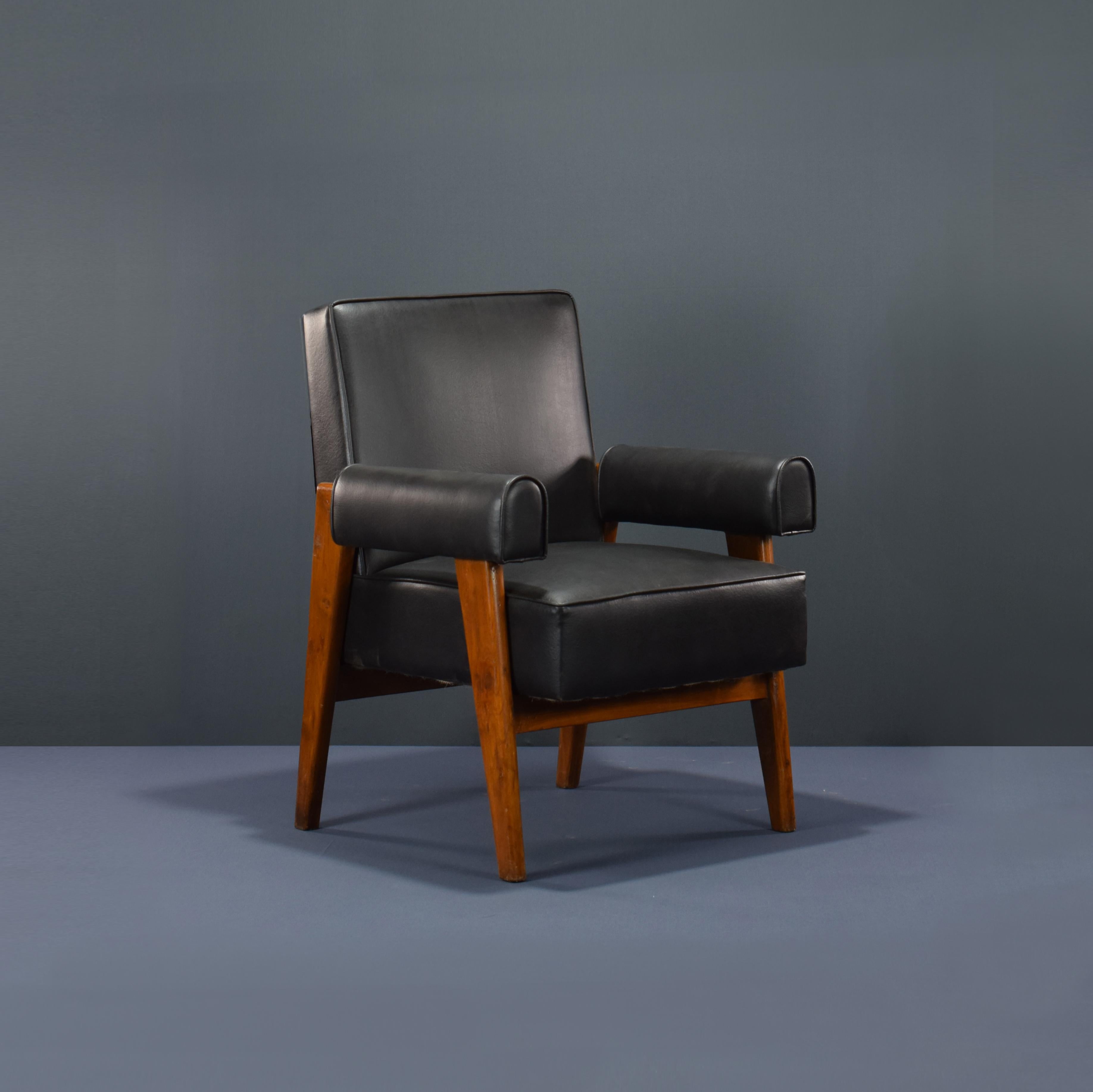 Pierre Jeanneret PJ-SI-41-A Paire de chaises Advocate / Authentique Mid-Century en vente 3