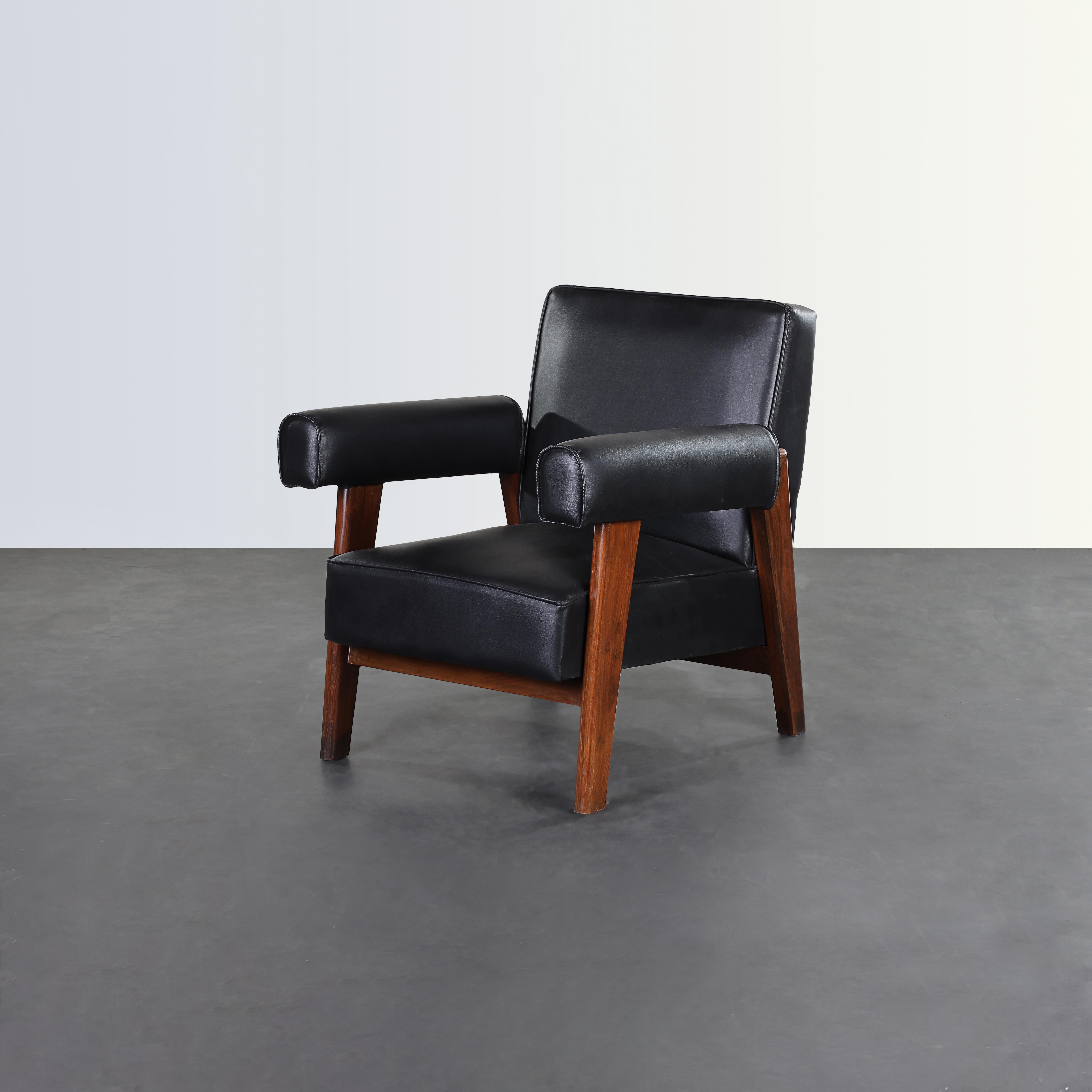 Pierre Jeanneret PJ-SI-42-A Brückenstuhl / Authentischer Mid-Century Modern-Stuhl (Mitte des 20. Jahrhunderts) im Angebot