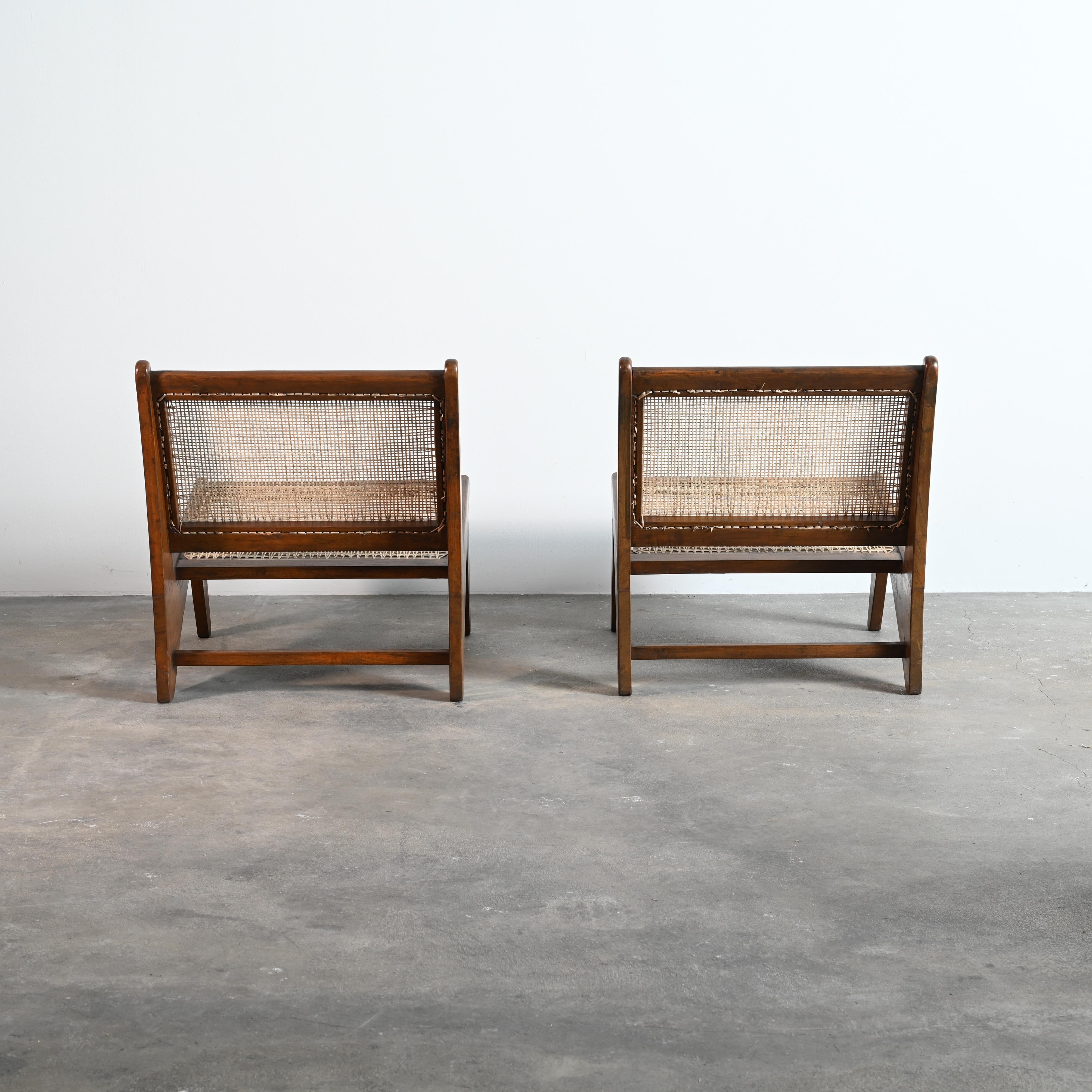 Pierre Jeanneret PJ-SI-60-A Paire de chaises longues authentique mi-siècle moderne Bon état - En vente à Zürich, CH