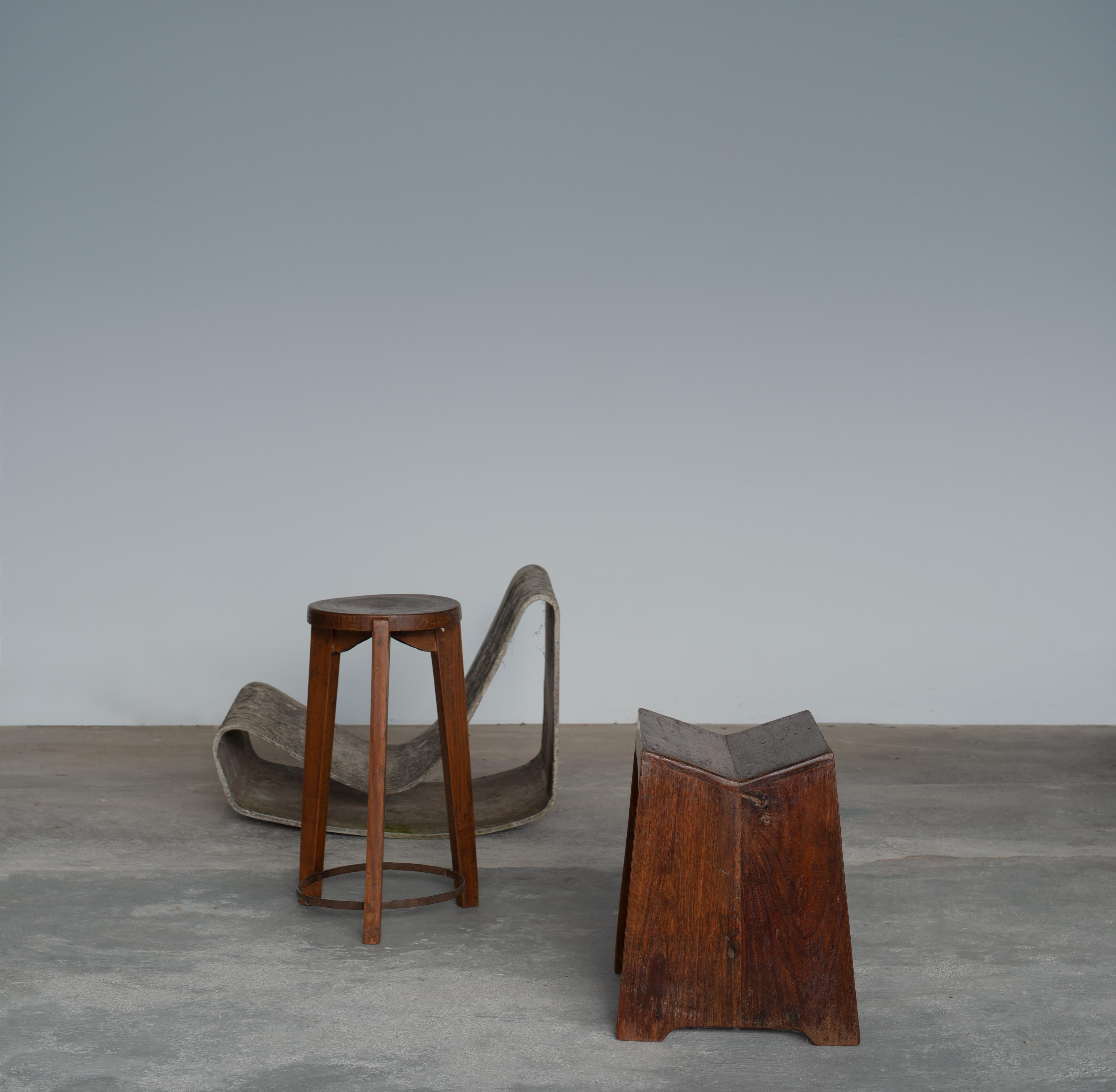 Tabouret à couture basse/Authentique mi-siècle moderne Pierre Jeanneret PJ-SI-68-A en vente 3