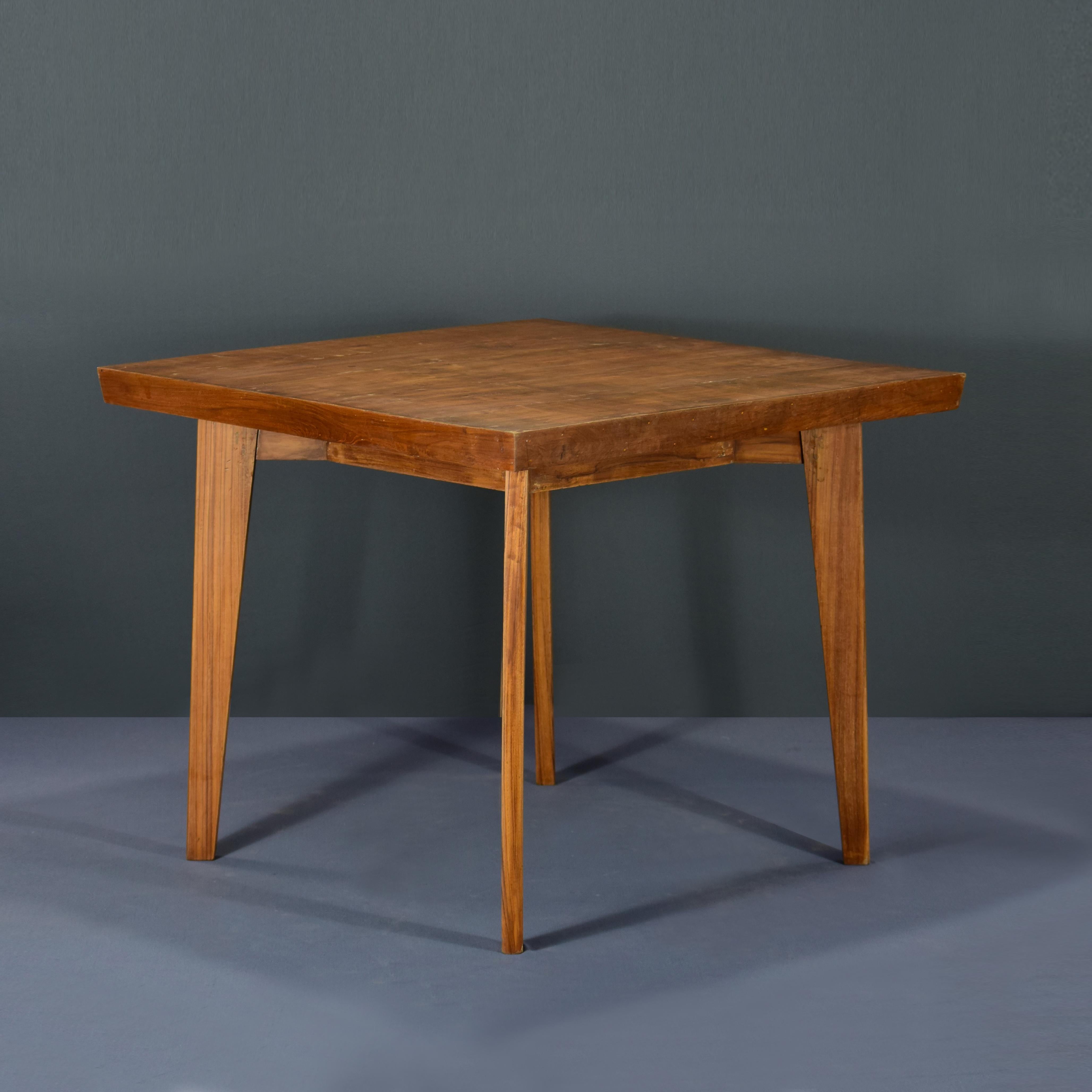 Milieu du XXe siècle Table de salle à manger Pierre Jeanneret PJ-TA-05-A Authentique Mid-Century Modern en vente