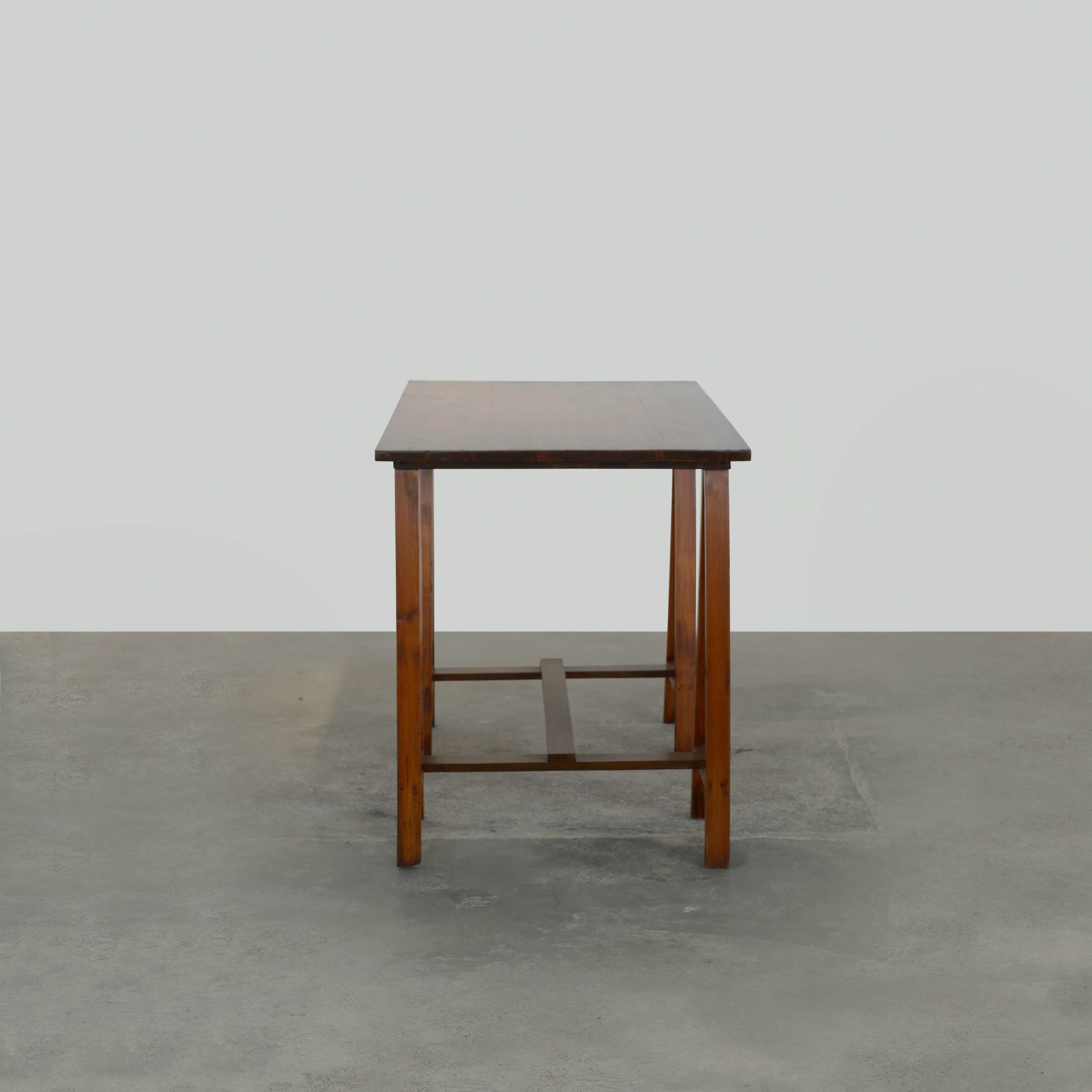 Pierre Jeanneret PJ-TAT-05-A Architektentisch / Authentischer Mid-Century Modern-Tisch (Indisch) im Angebot