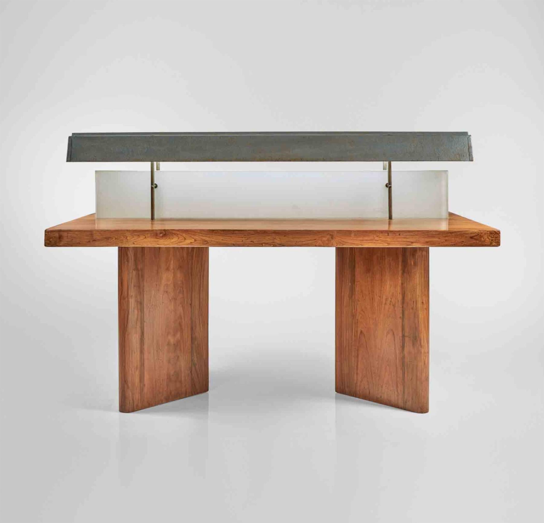 Pierre Jeanneret PJ-TAT-10-A Library or Reading Table for the Chandigarh Project (Mitte des 20. Jahrhunderts) im Angebot