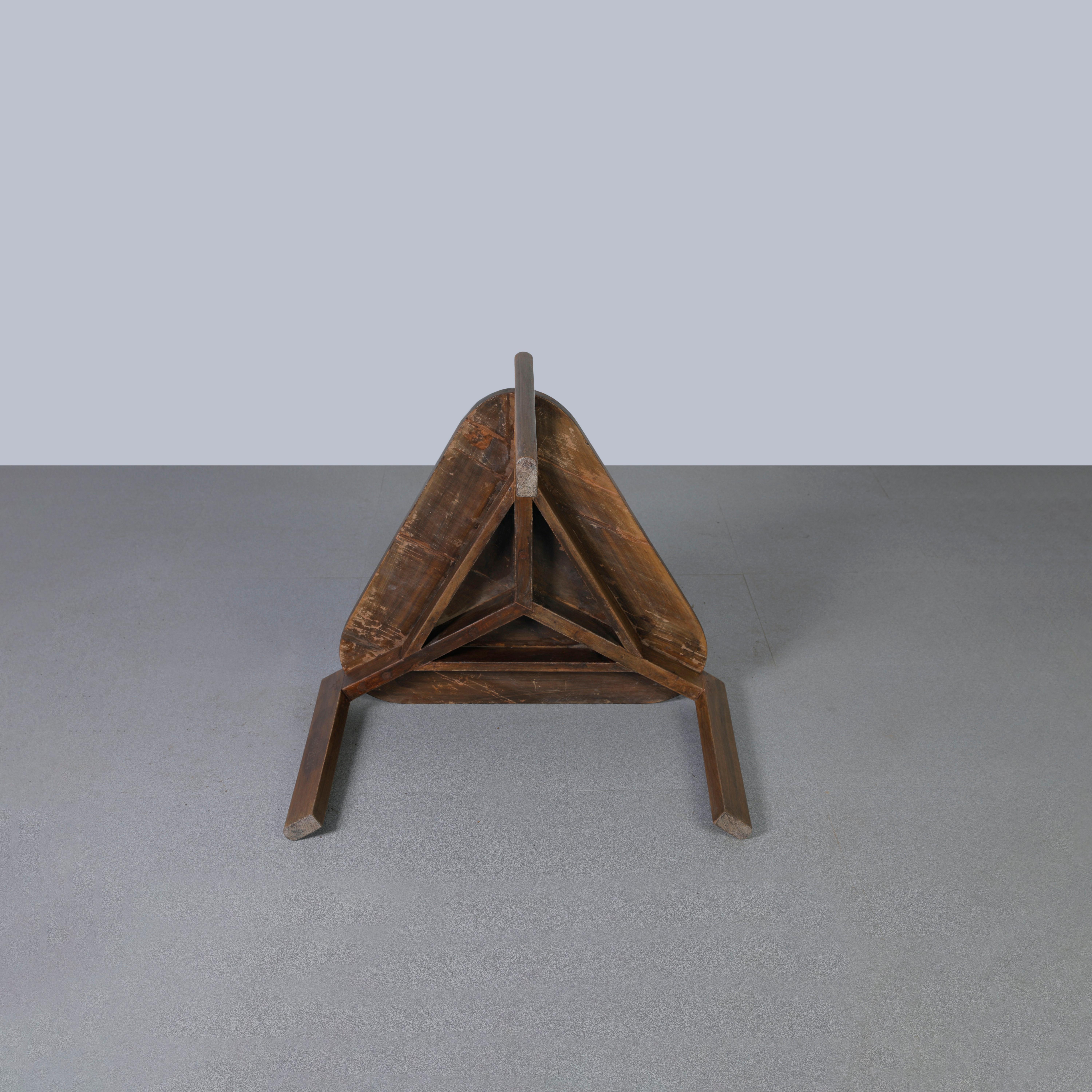Pierre Jeanneret PJ-TB-03-C Triangular Side Table / Authentic Mid-Century Modern In Good Condition For Sale In Zürich, CH