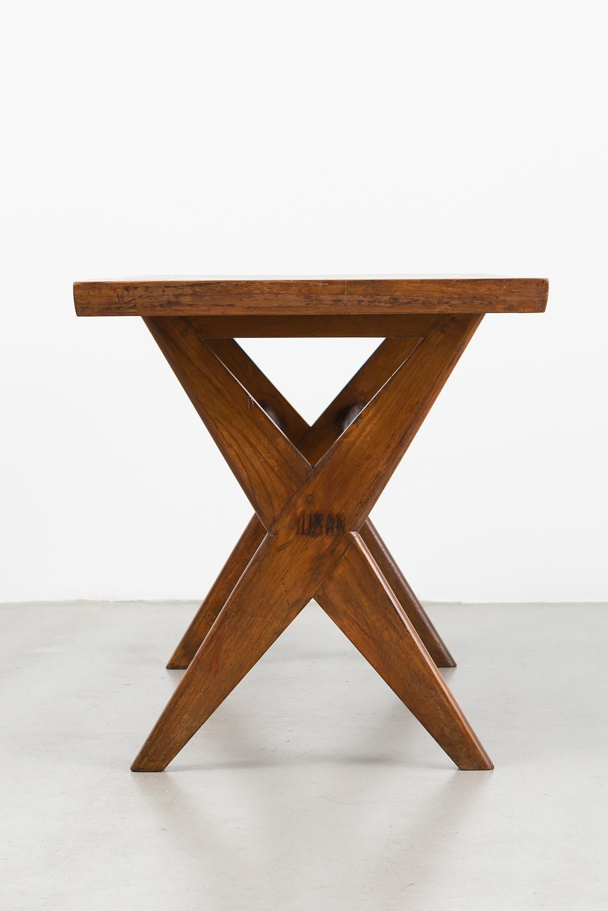 Indien Table de lecture Pierre Jeanneret, vers 1961-62 en vente