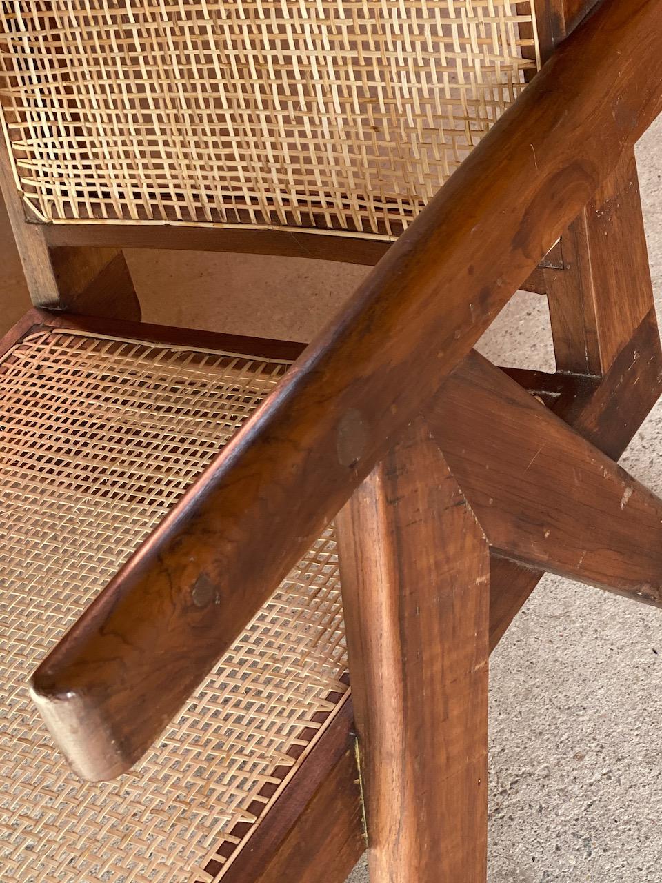 Pierre Jeanneret Palisander Sessel:: Modell PJ-SI-29-A:: um 1955 (Indisch)