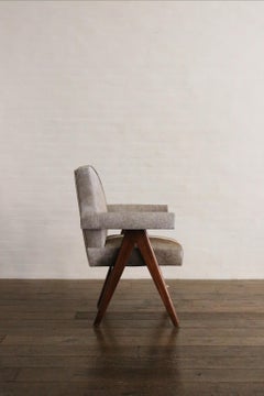 Pierre Jeanneret Senate-Comittee, neu gepolsterter Sessel aus Teakholz, ca. 1950er Jahre