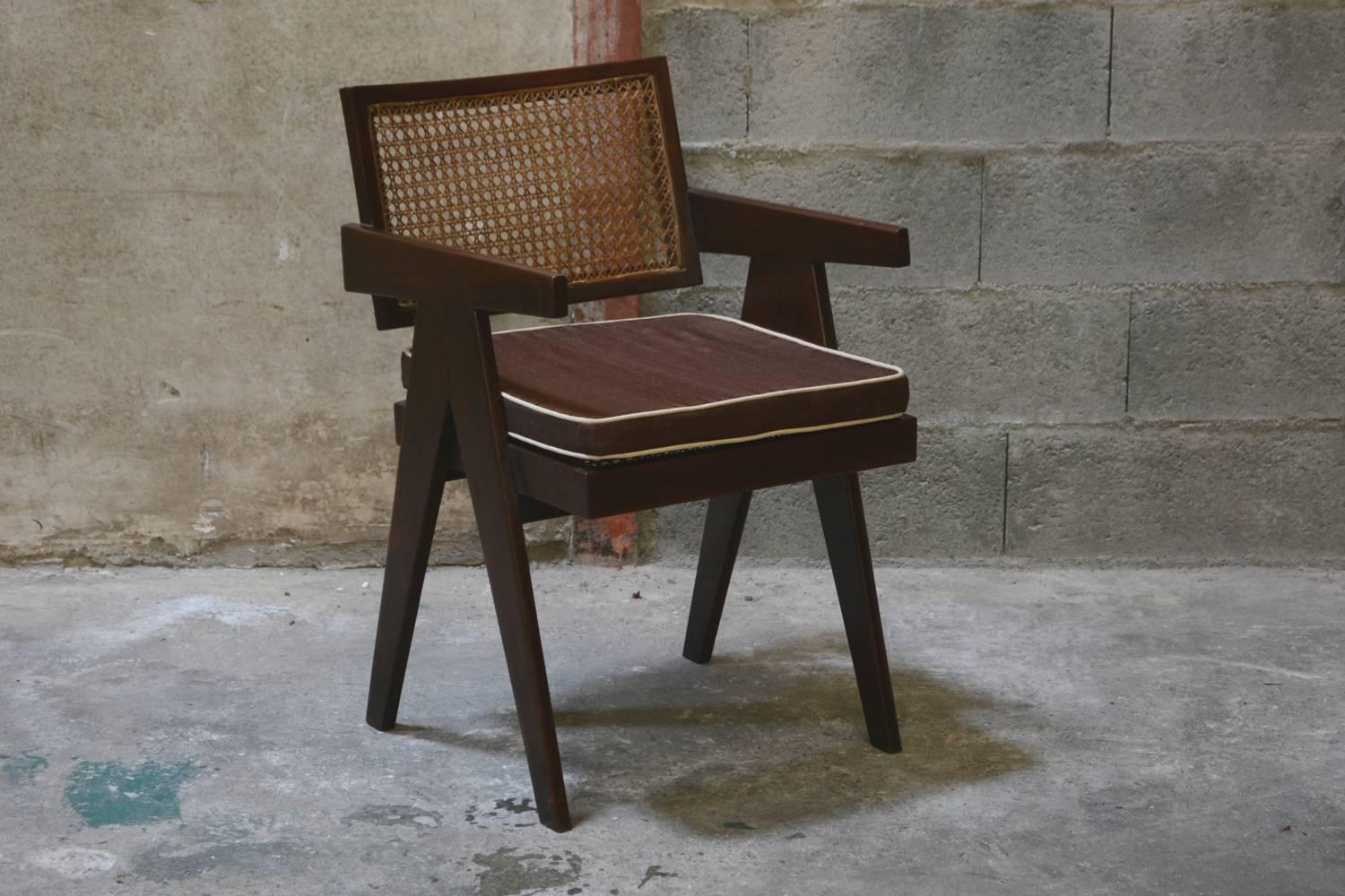 Pierre Jeanneret Set of Two Office Chairs In Good Condition In BREST, FR