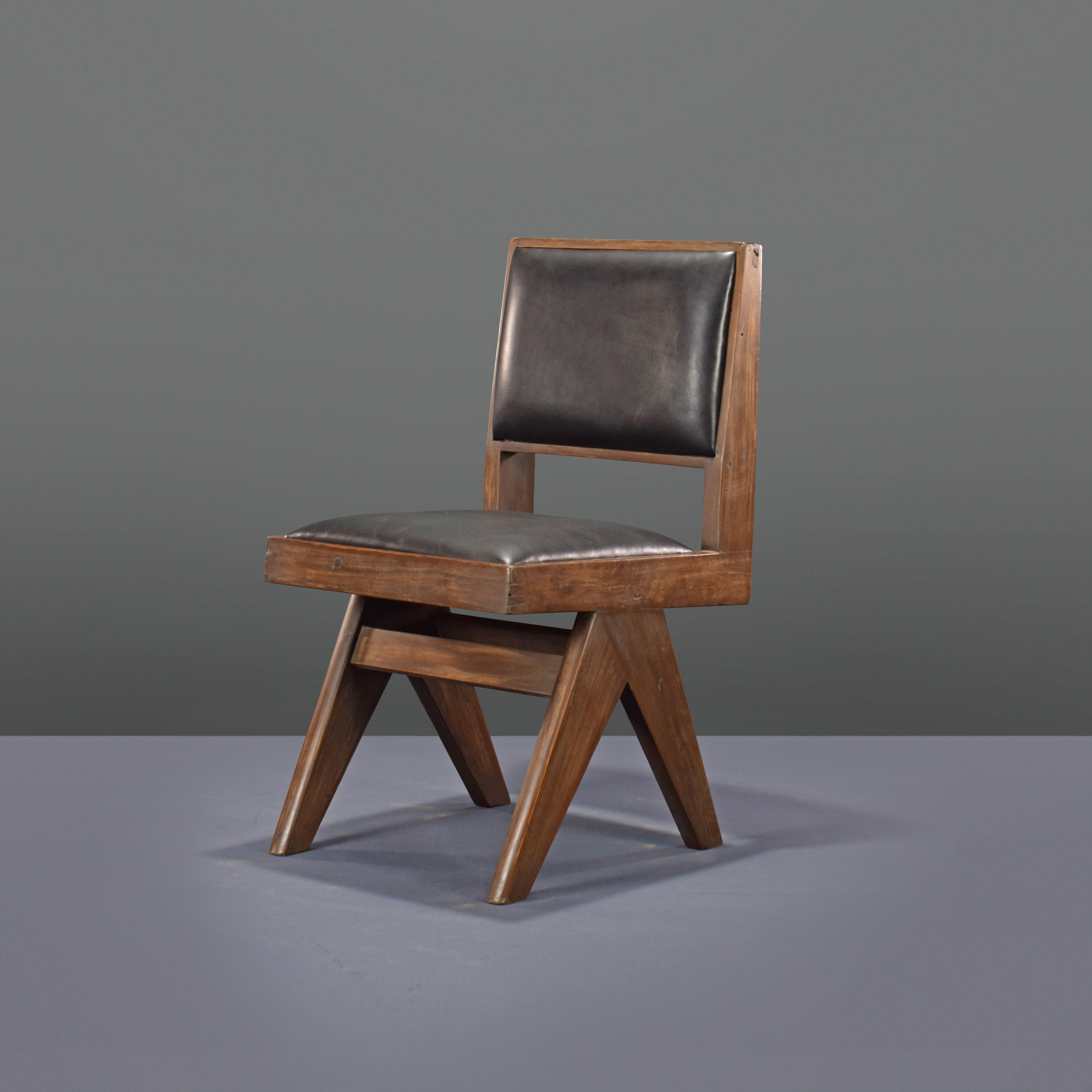 Pierre Jeanneret: 4er-Set Stühle PJ-SI-25-E / Authentischer Mid-Century-Modern-Set (Indisch) im Angebot
