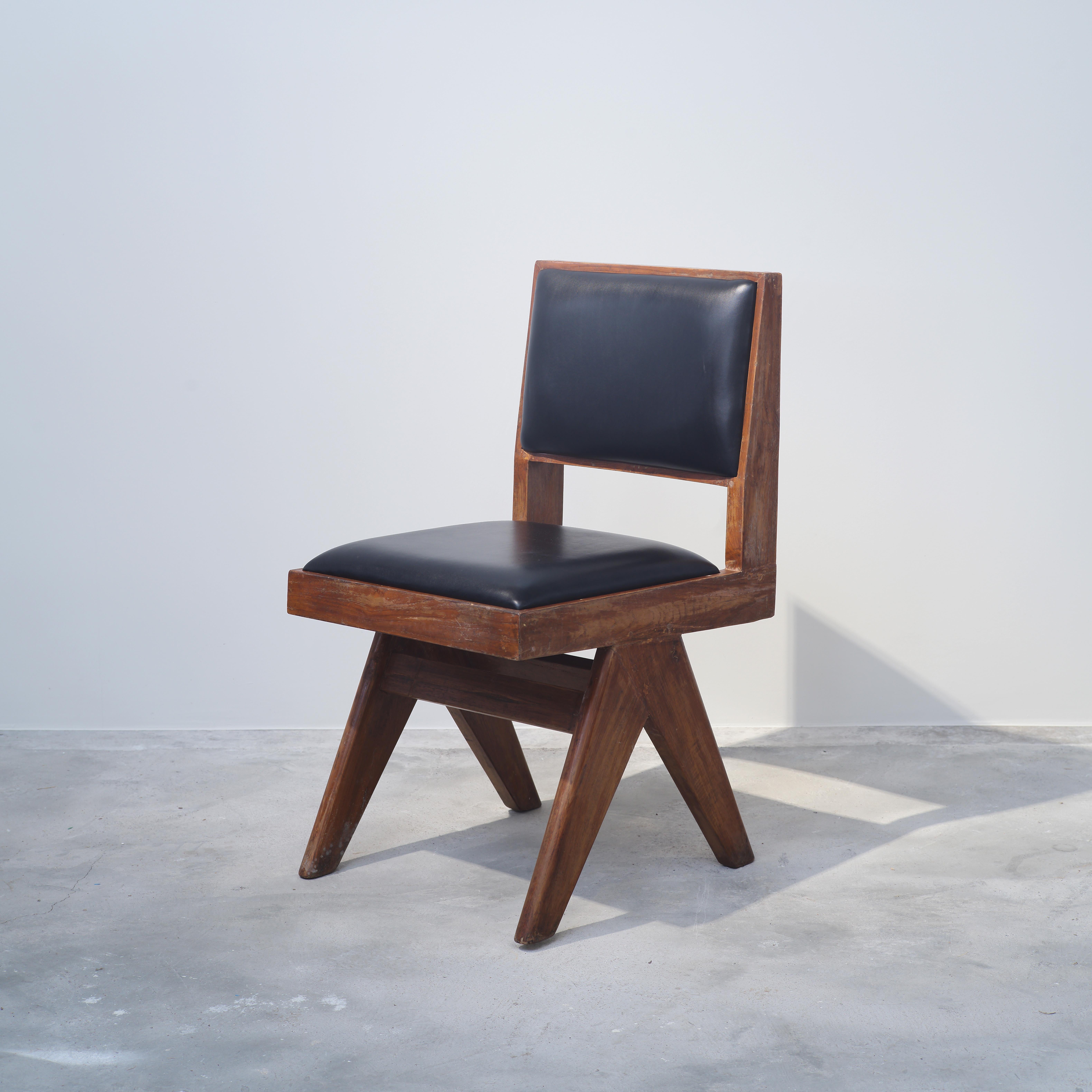 Pierre Jeanneret: 4er-Set Stühle PJ-SI-25-E / Authentischer Mid-Century-Modern-Set im Angebot 1